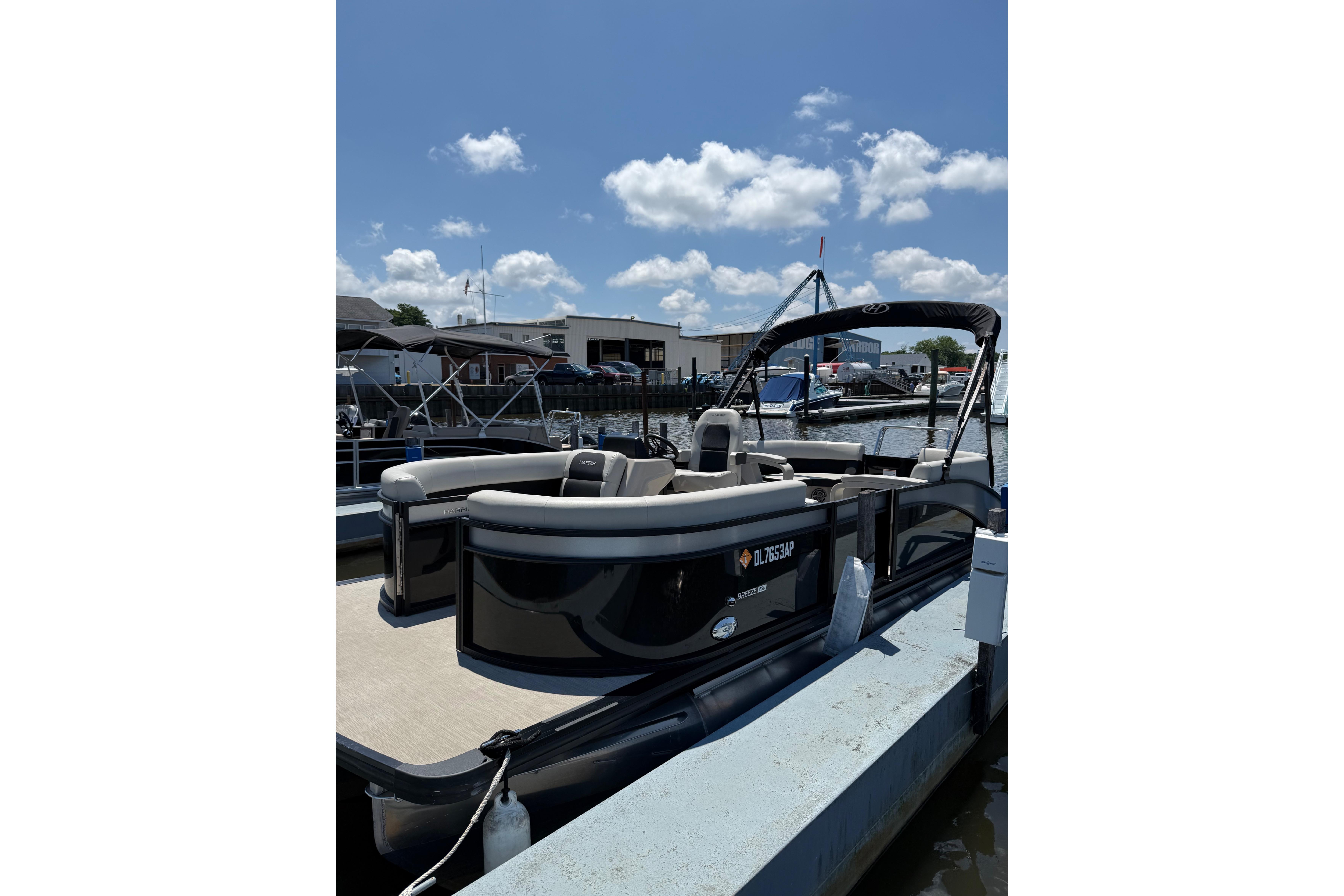 2024 Harris Breeze 230