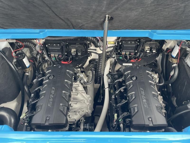 2022 Yamaha Boats 255XE - 6