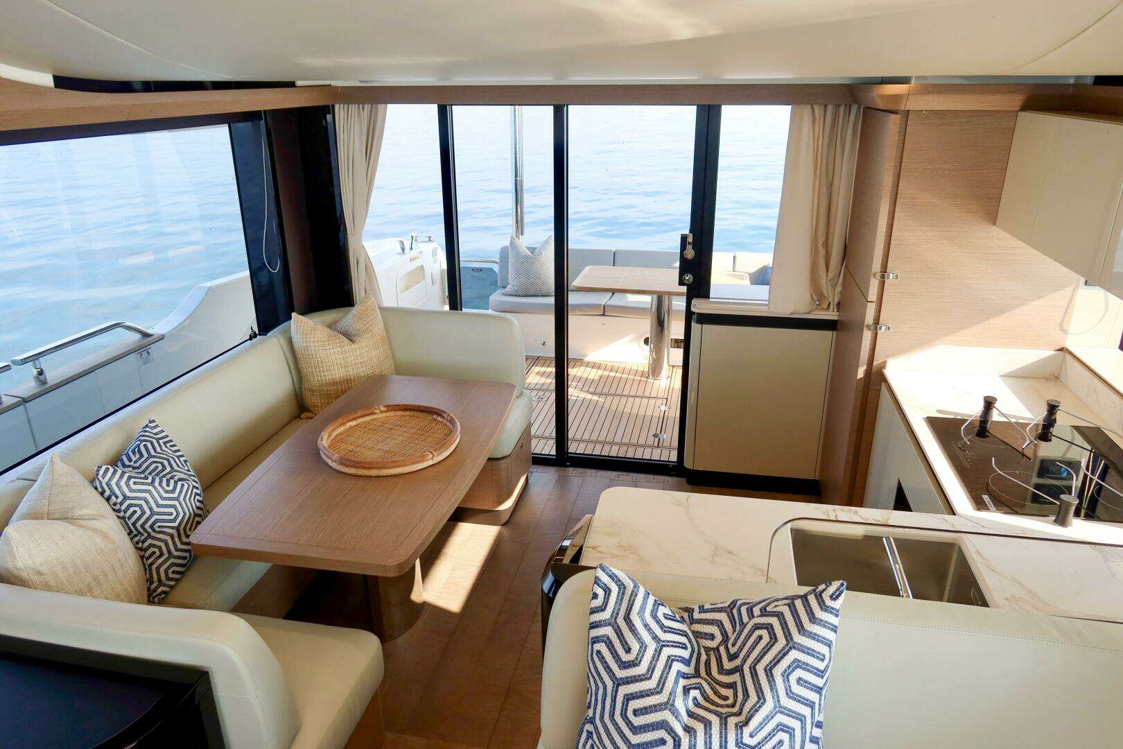 2026 Absolute 58 Navetta - Image 14