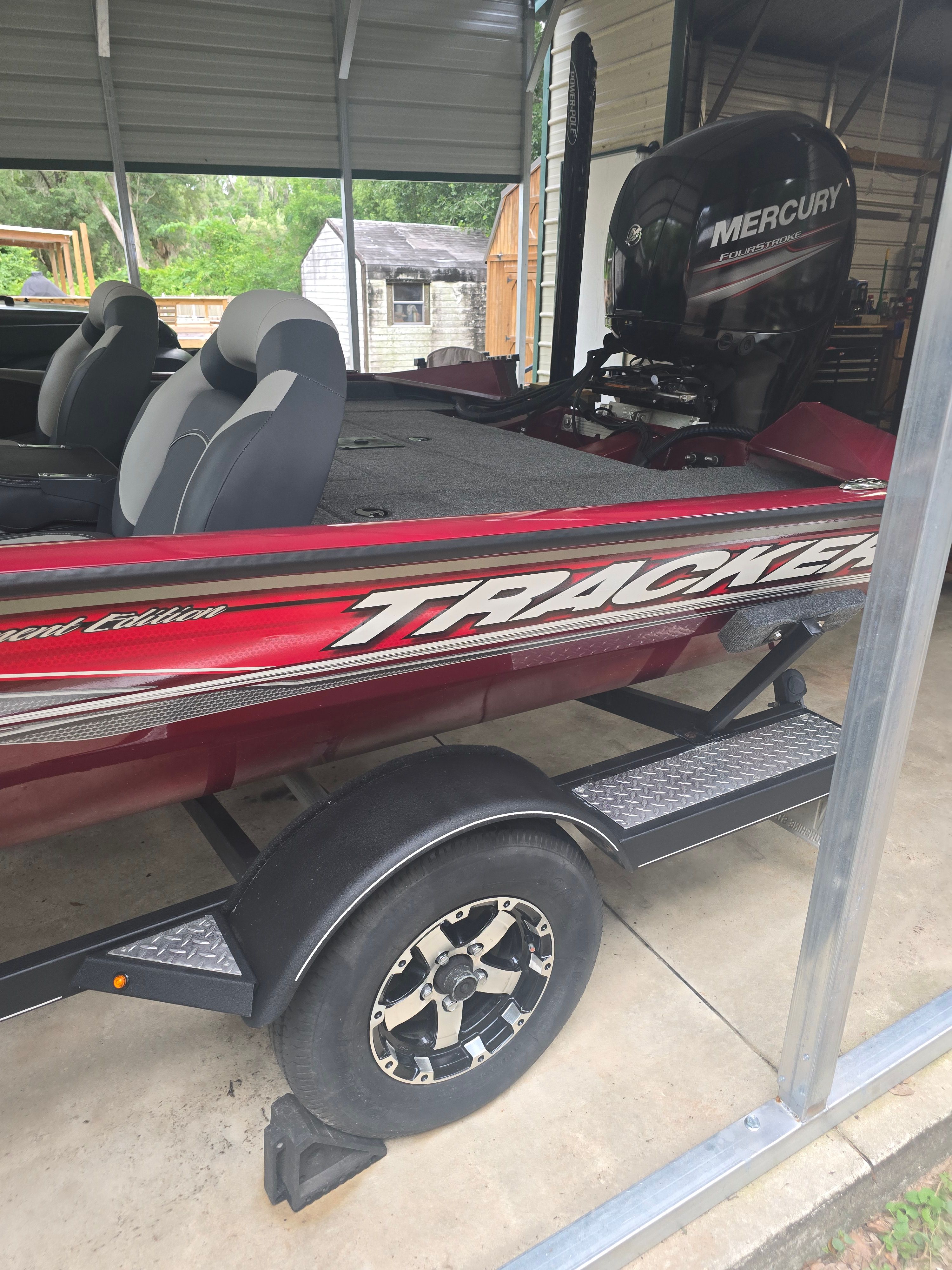 2017 Bass Tracker Pro Team 195 TXW Tournament Ed - 11