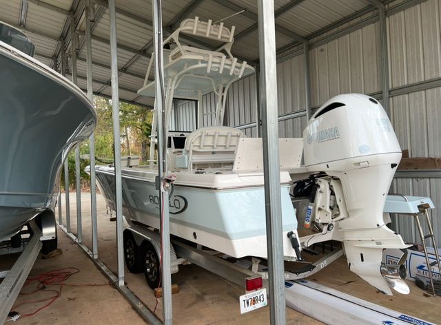 2019 Robalo 246 Cayman SD - 2