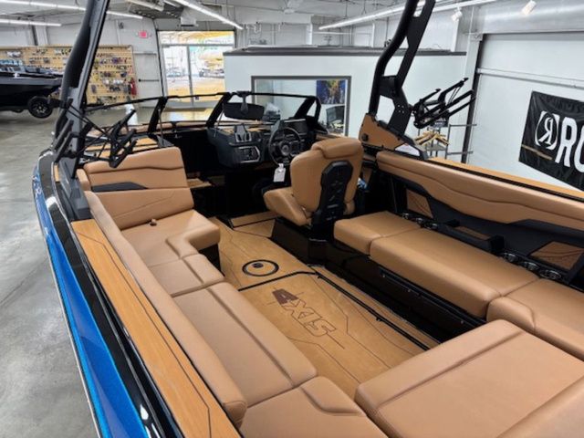 2026 Axis Wake Research T235 - 7