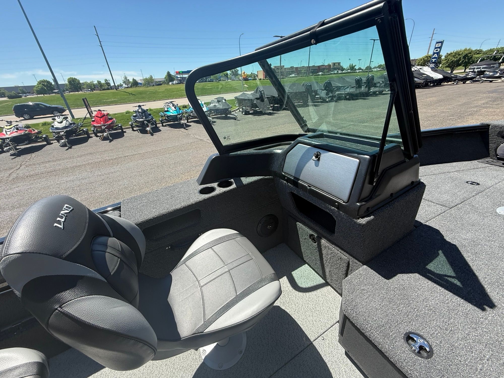 2026 Lund 1875 Impact XS Sport - 19