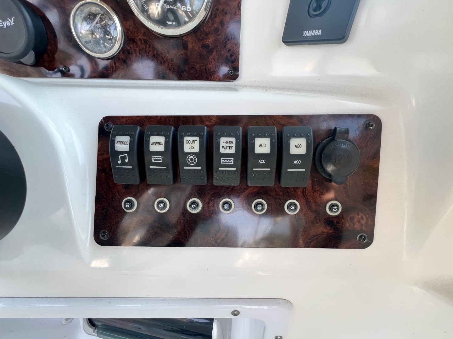 2013 Hurricane SunDeck 187 OB - Image 16