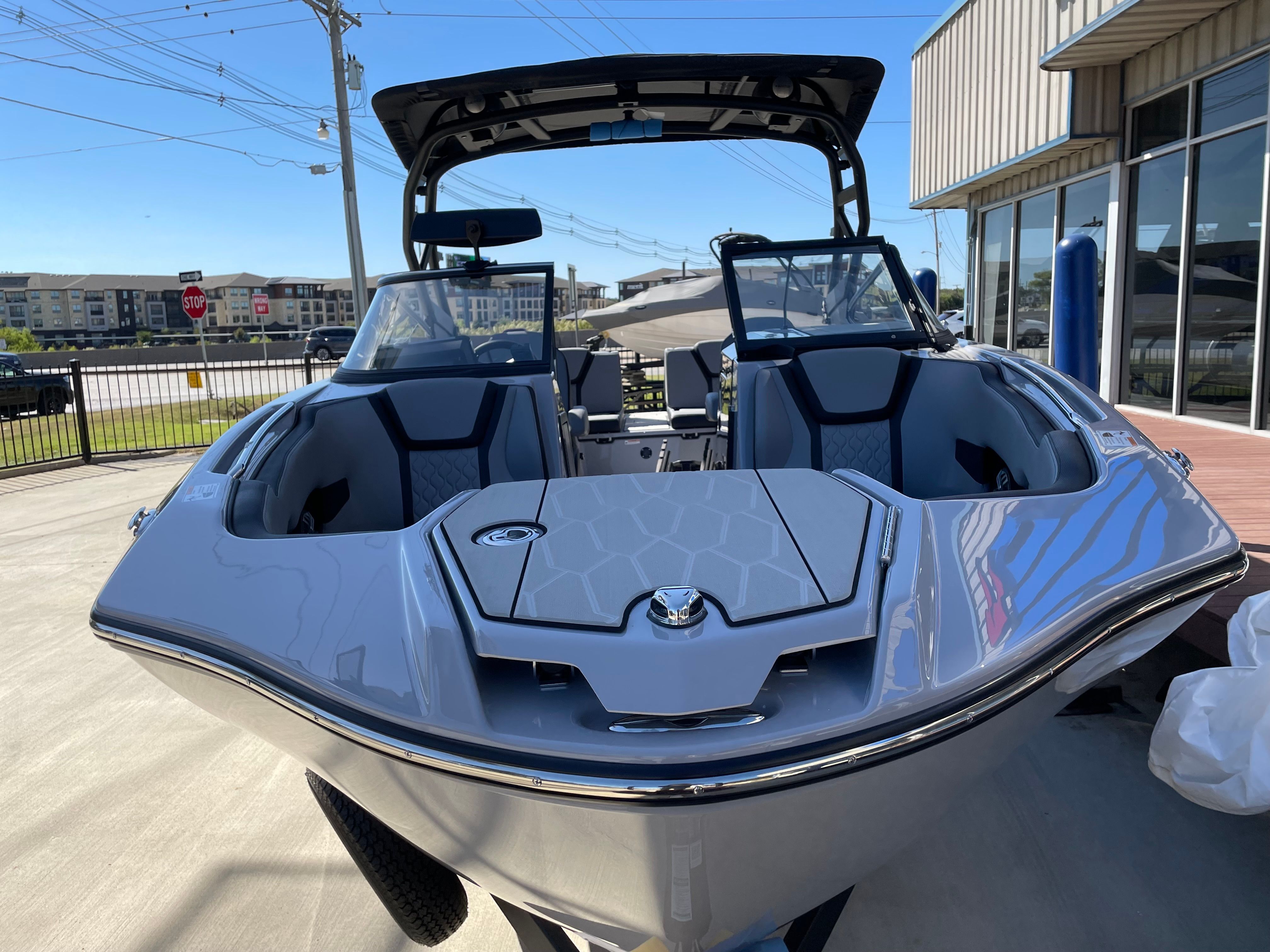 2026 YAMAHA 255 XD - Image 5