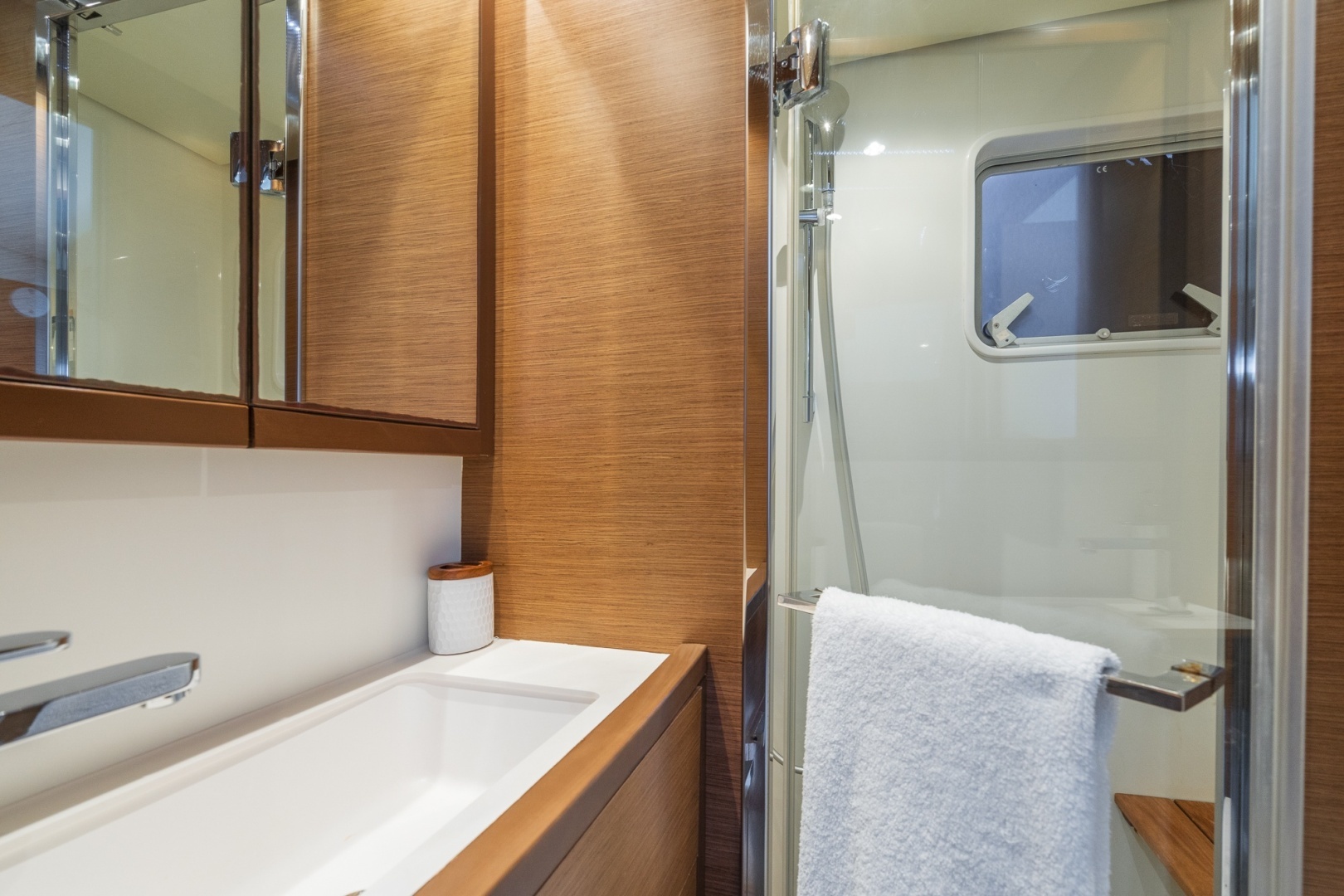 2018 Lagoon 630 Motor Yacht - Image 22