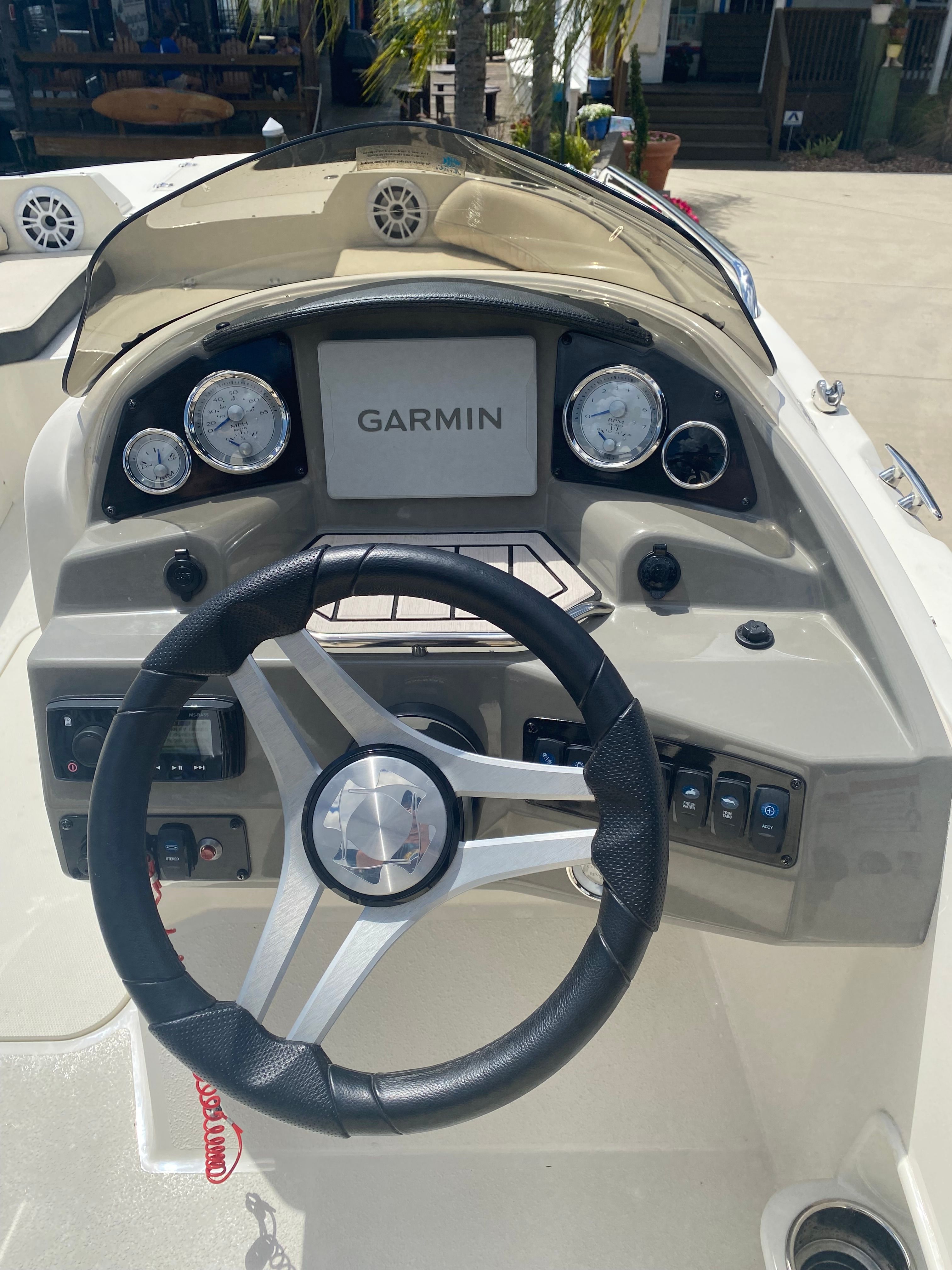 2022 Stingray 192 SC - 11