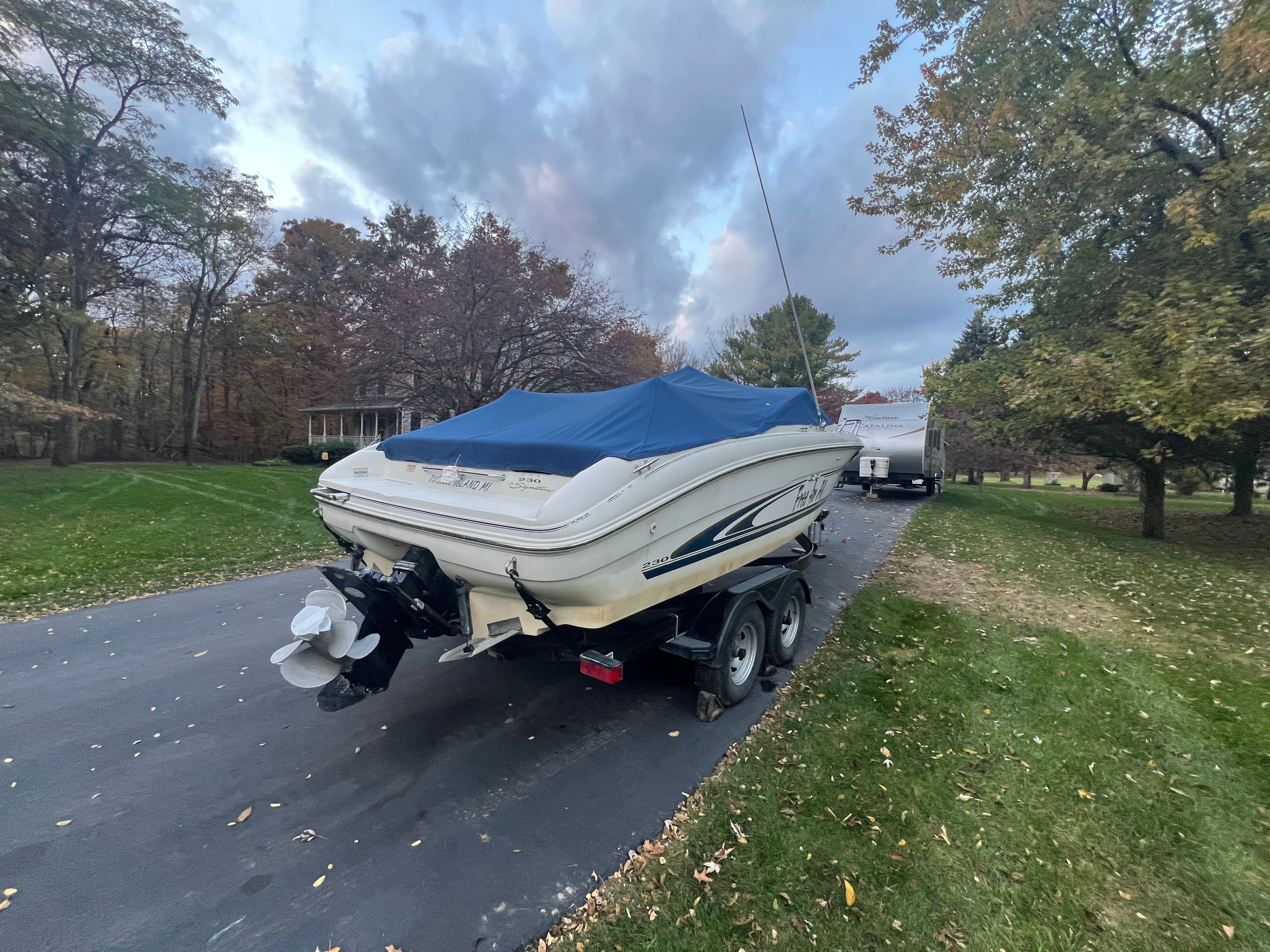 1999 Sea Ray 230 Overnighter - 21
