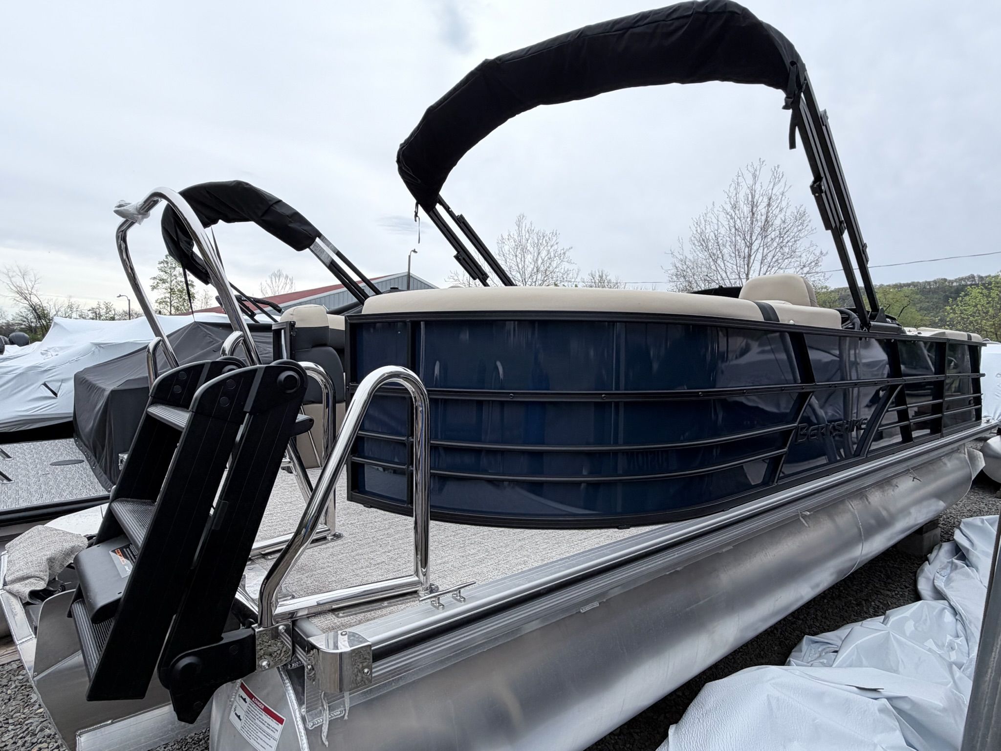 2026 Berkshire 24E CTS 3.0 Tritoon - 14