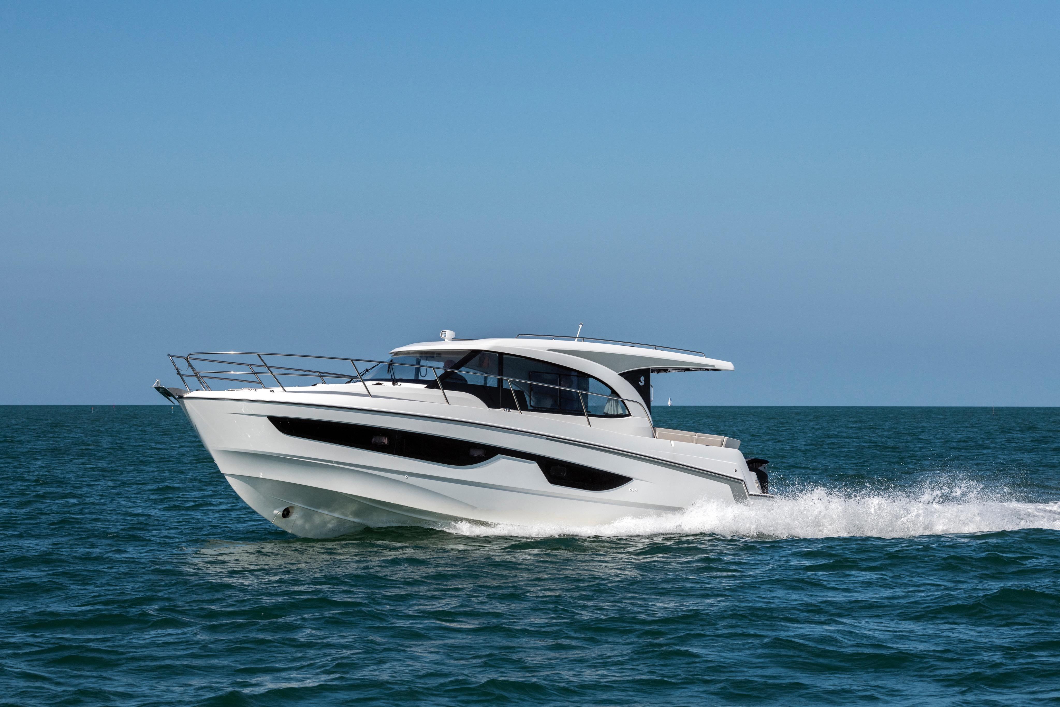 2026 Beneteau Antares 11 Coupe