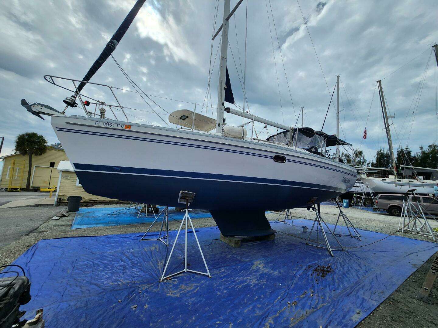 2012 Catalina 355 - Image 73