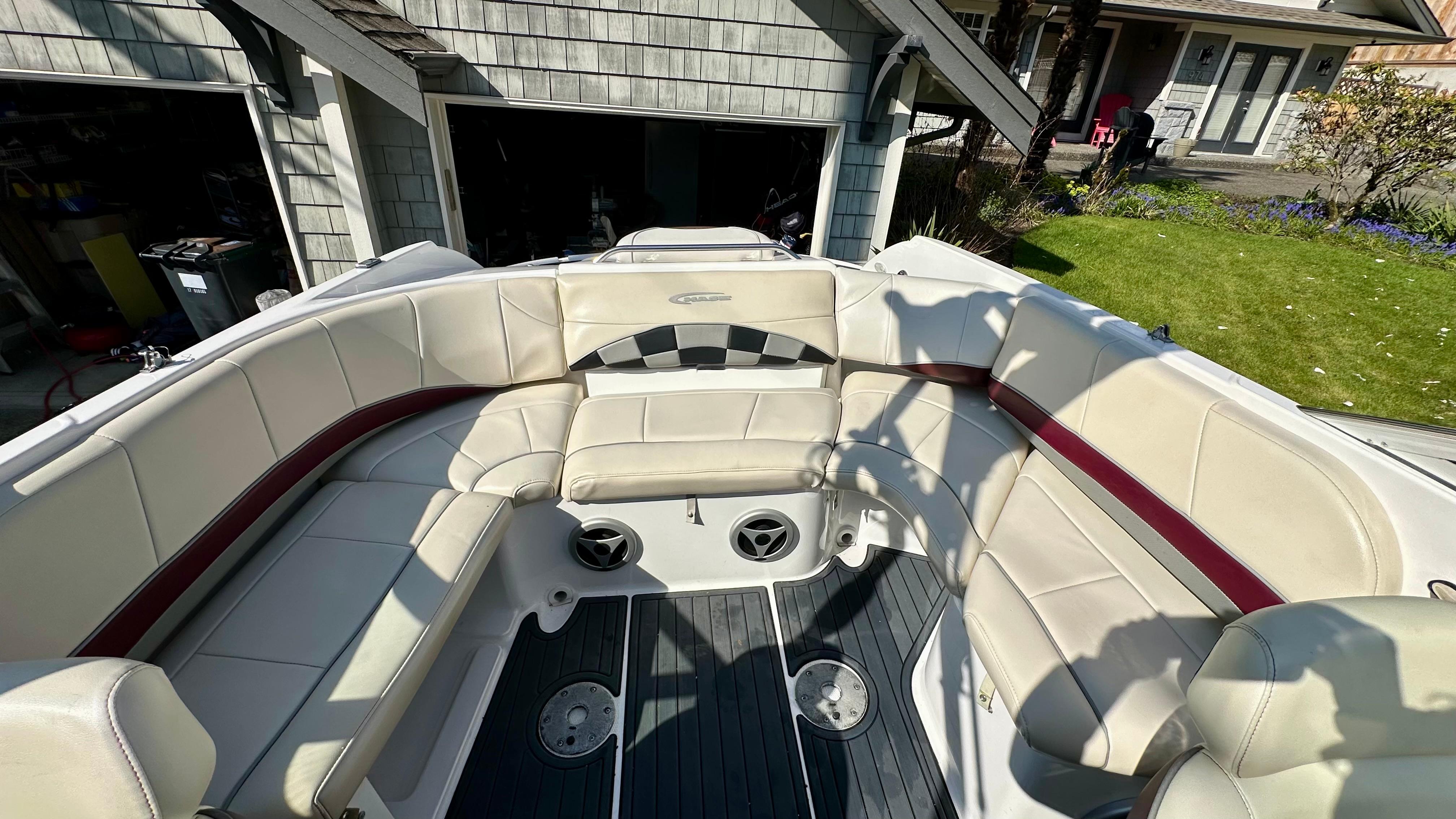 2006 Campion Chase 650i Bowrider with spacious seating and modern design.