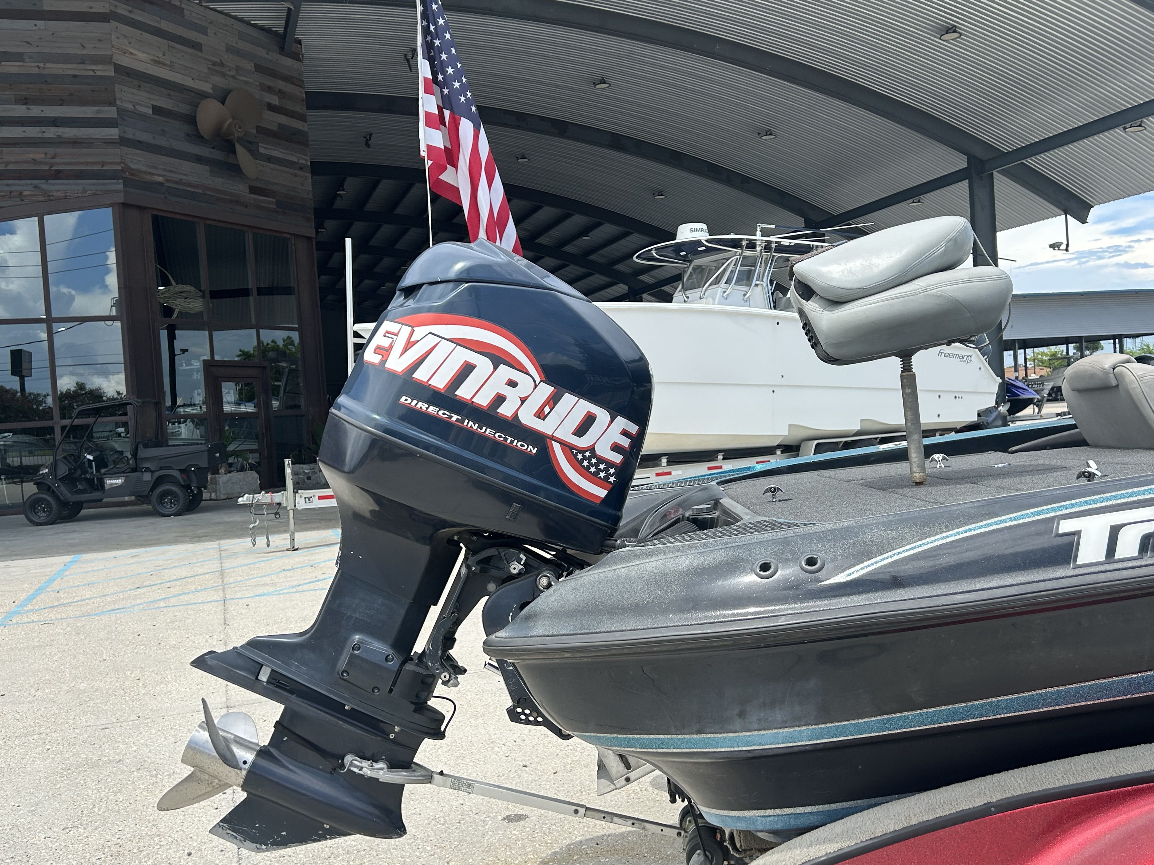 2004 Triton TR-20 - 11