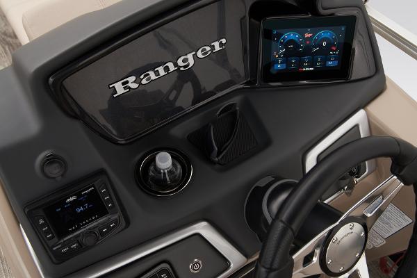 2025 Ranger Reata 220C - 29