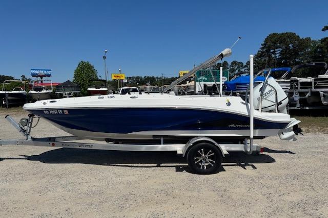 2023 Hurricane SunDeck Sport 185 OB