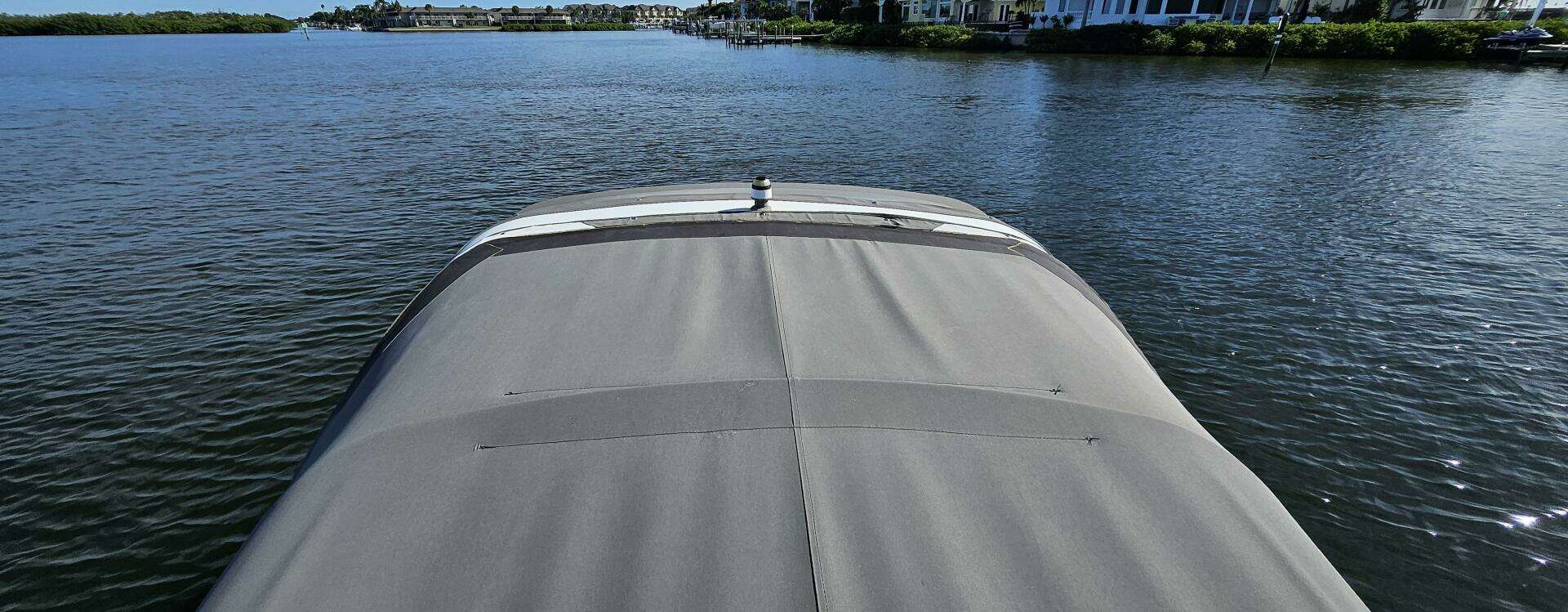 2010 Regal 2700 - Image 11