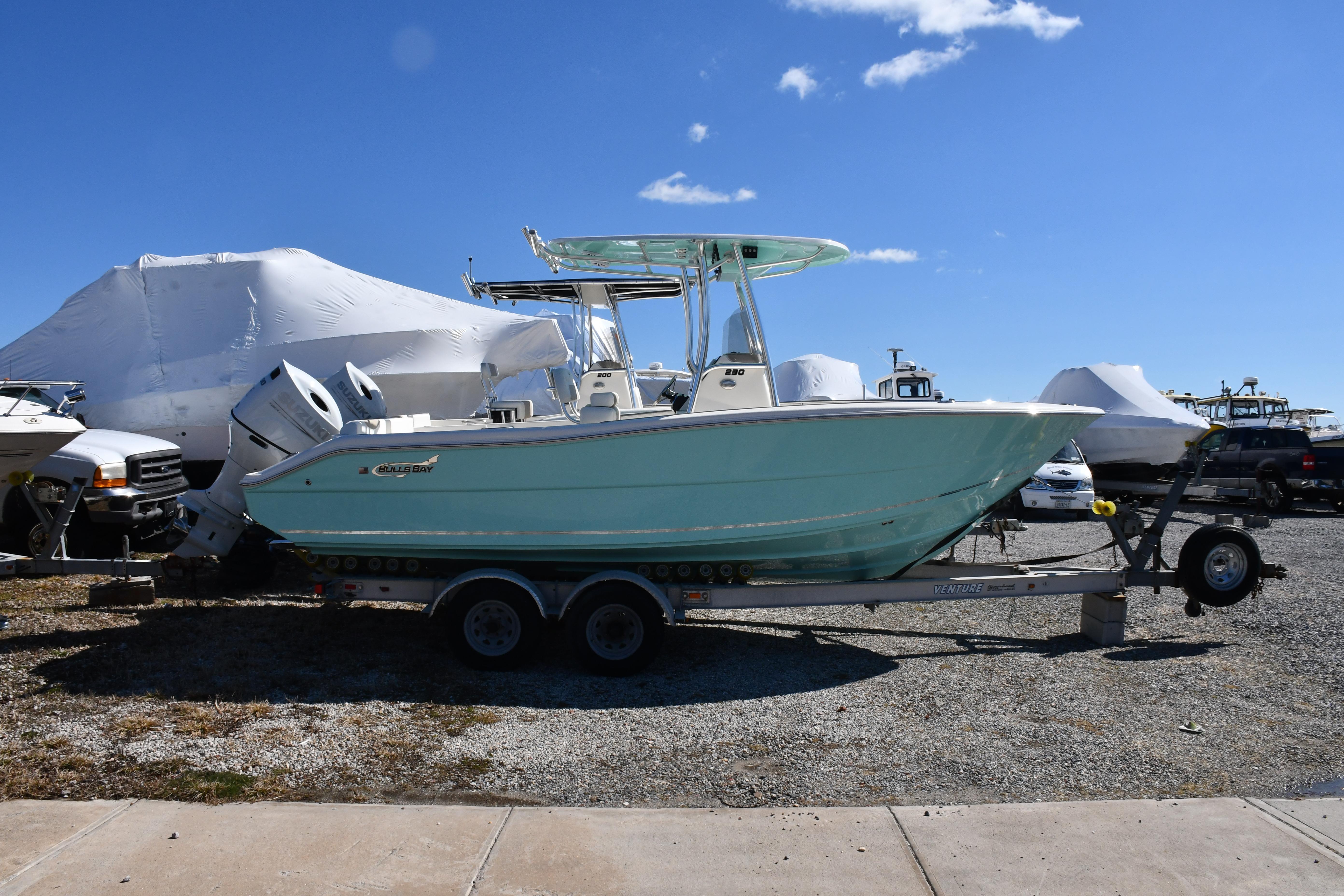 2026 Bulls Bay 230 Center Console