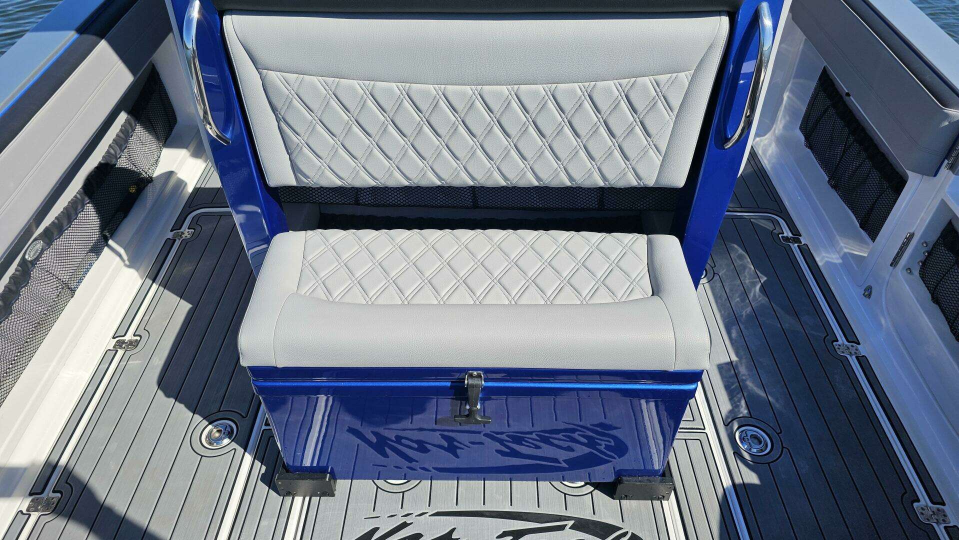 2024 Nor-Tech 390 Sport Center Console - Image 17