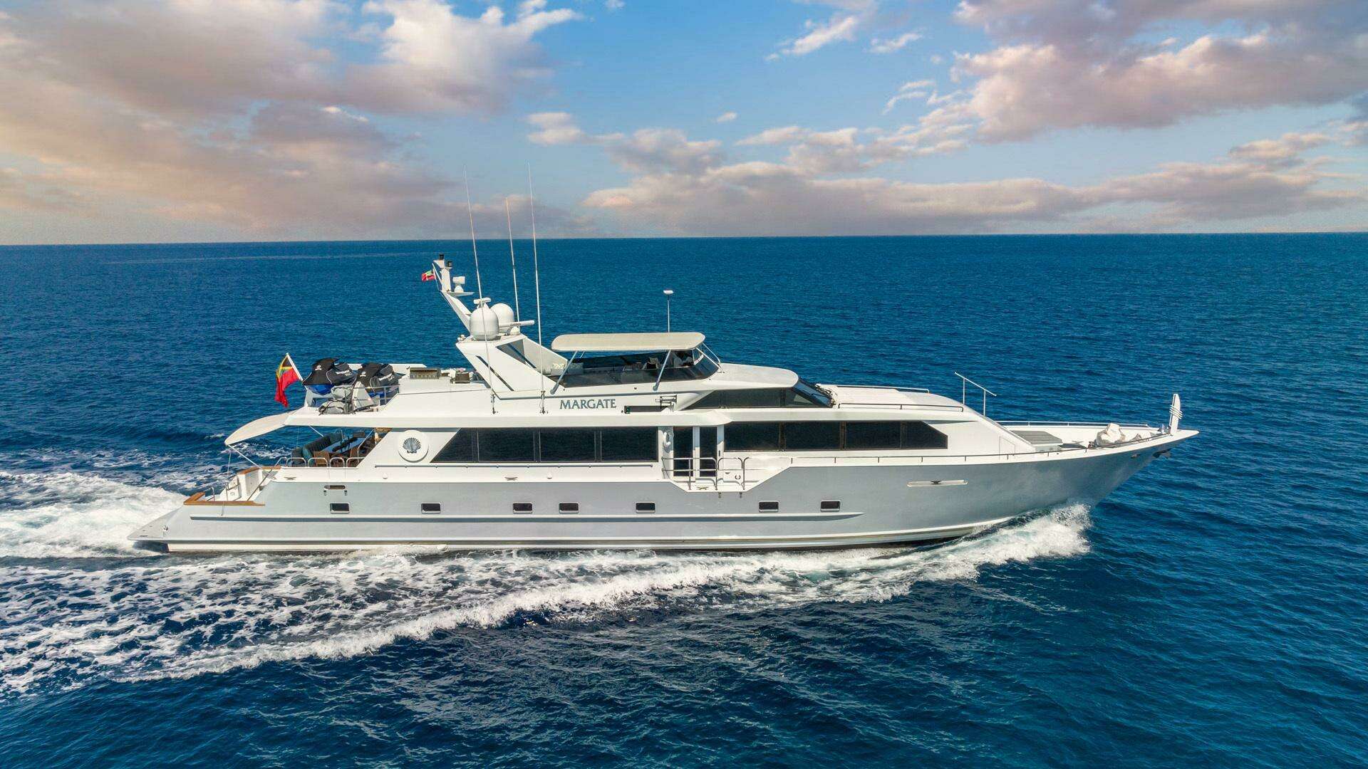 1997 Broward Raised Pilothouse - Image 3