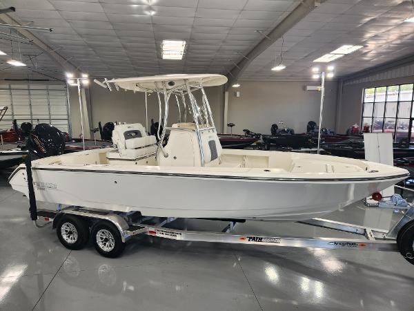 2025 Pathfinder 2400 Open