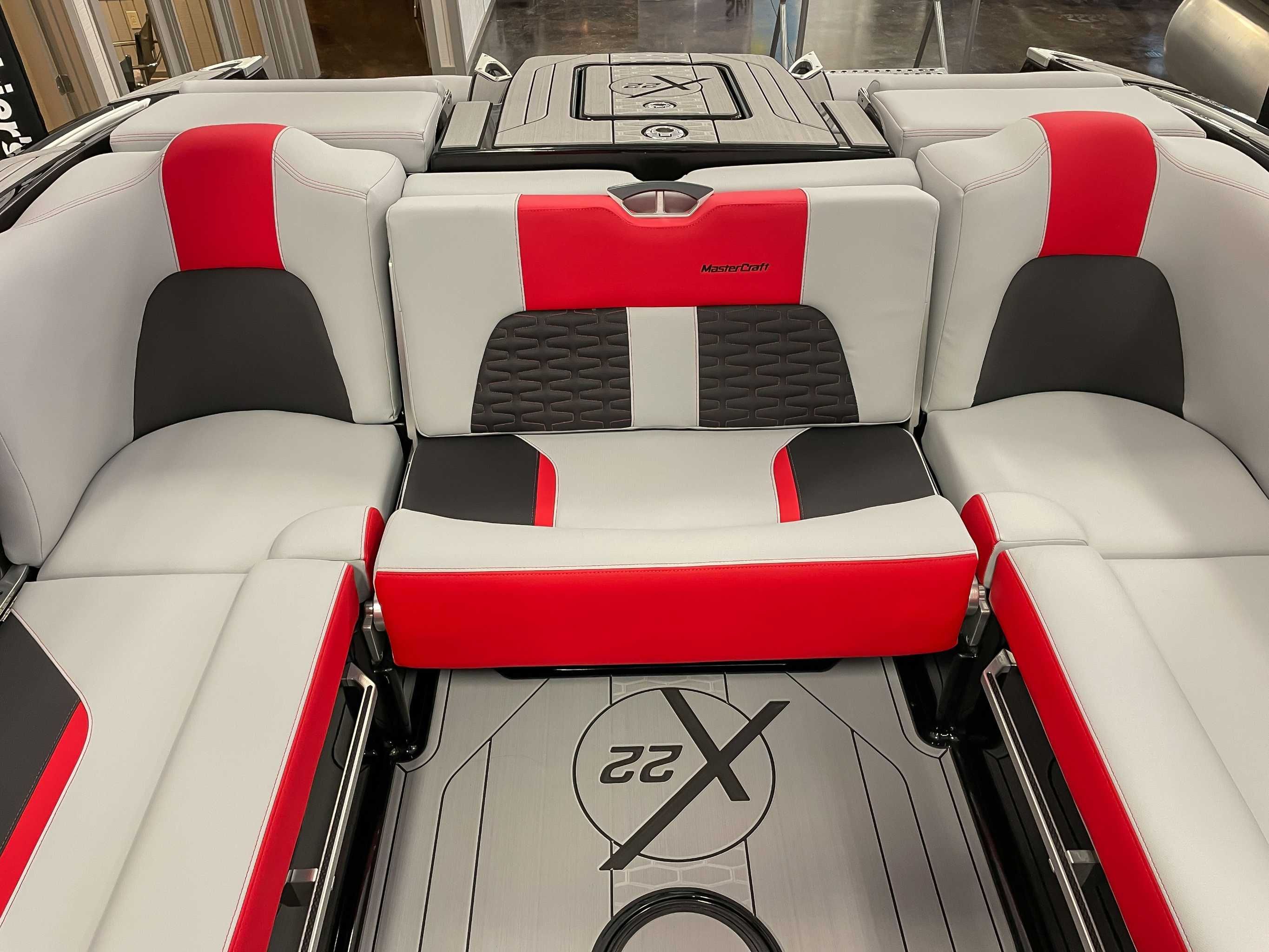 2022 MasterCraft X22 - 20