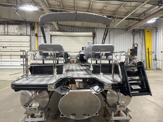 2026 Bennington M Quad Bench 26 MSL Tritoon - 7