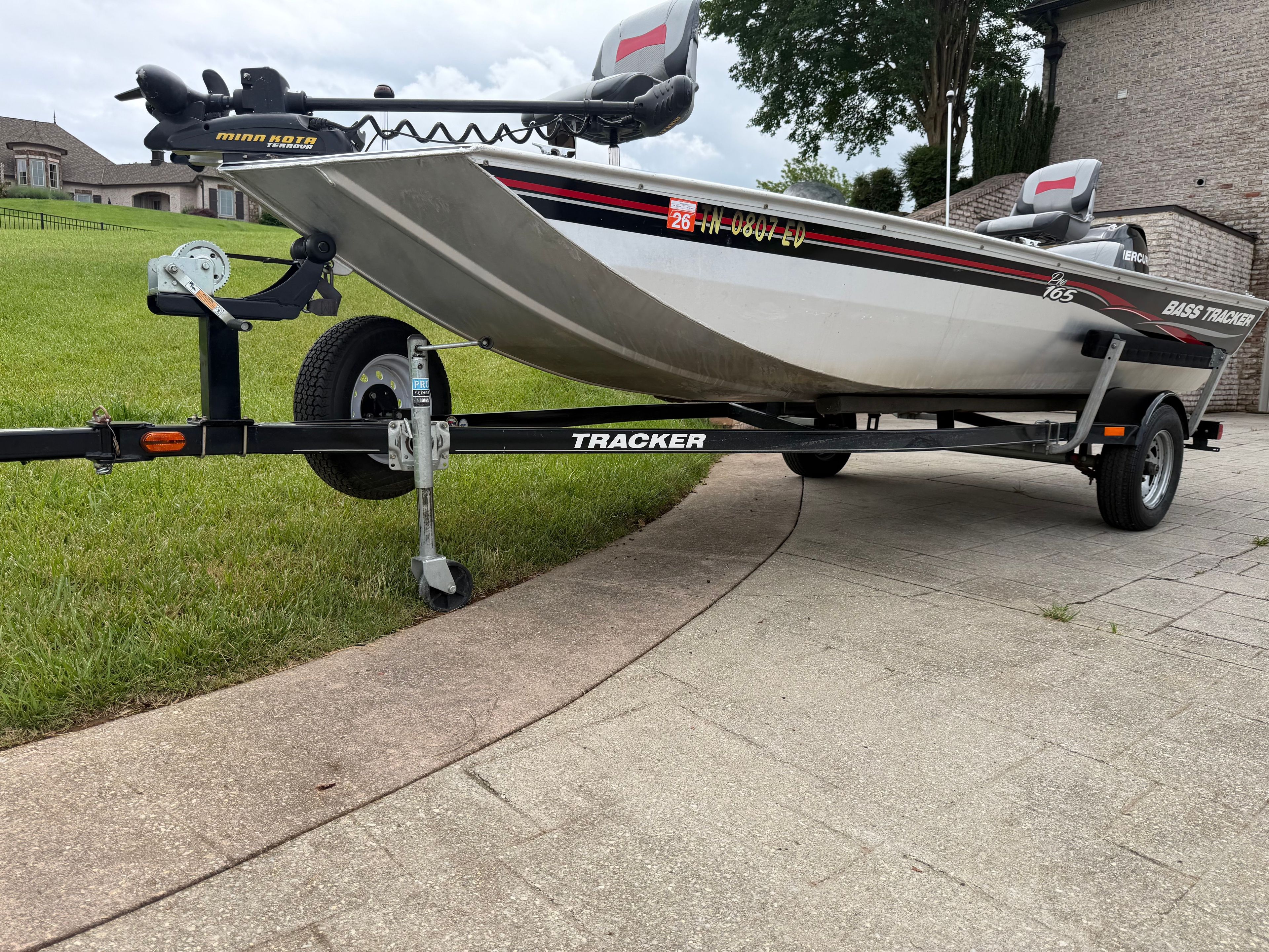 2012 Bass Tracker Pro 165 - 12