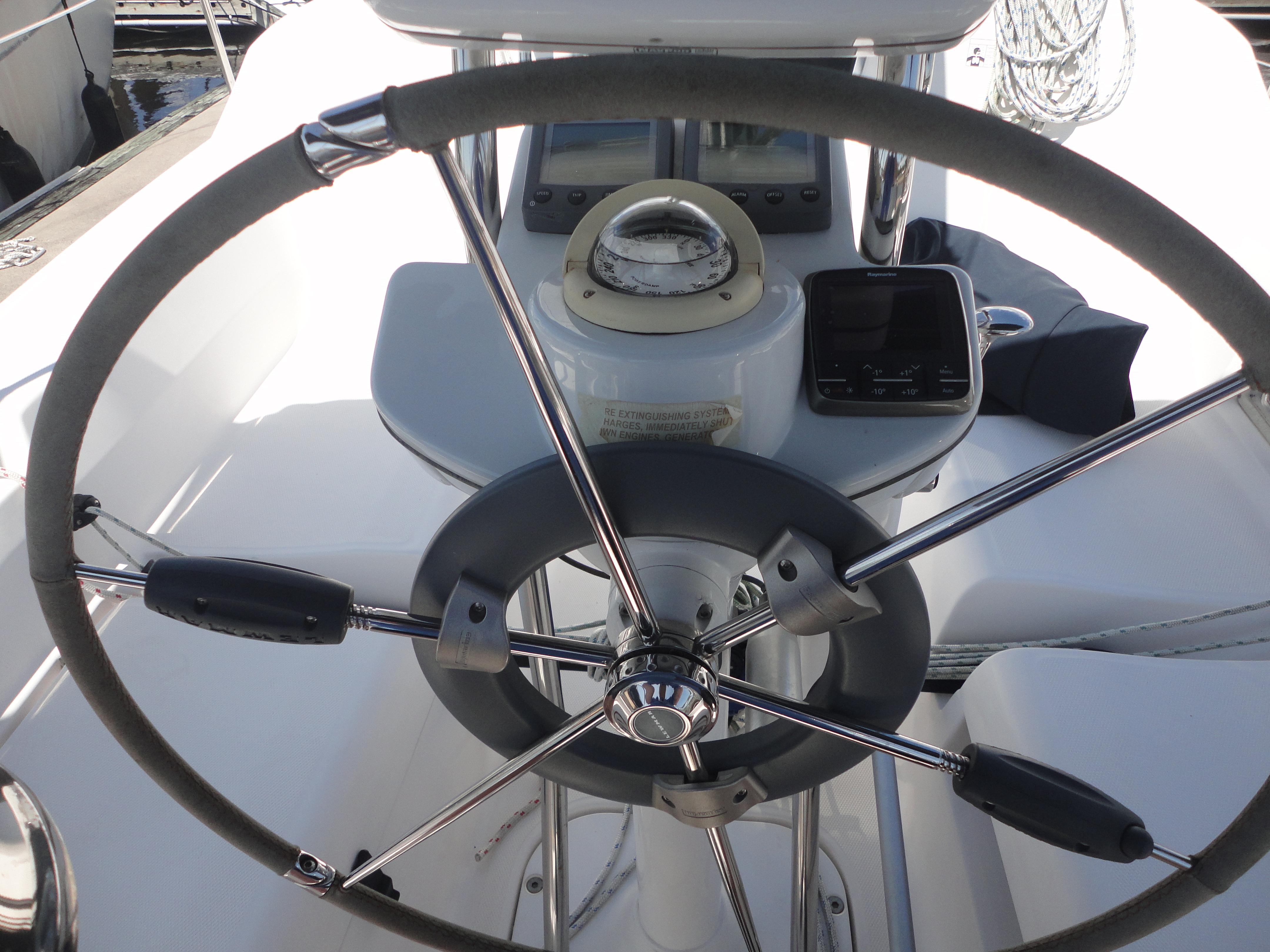 2013 Marlow-Hunter Hunter 27 - 24