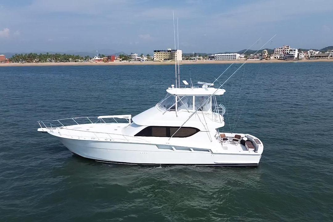 2001 Hatteras 55 Convertible