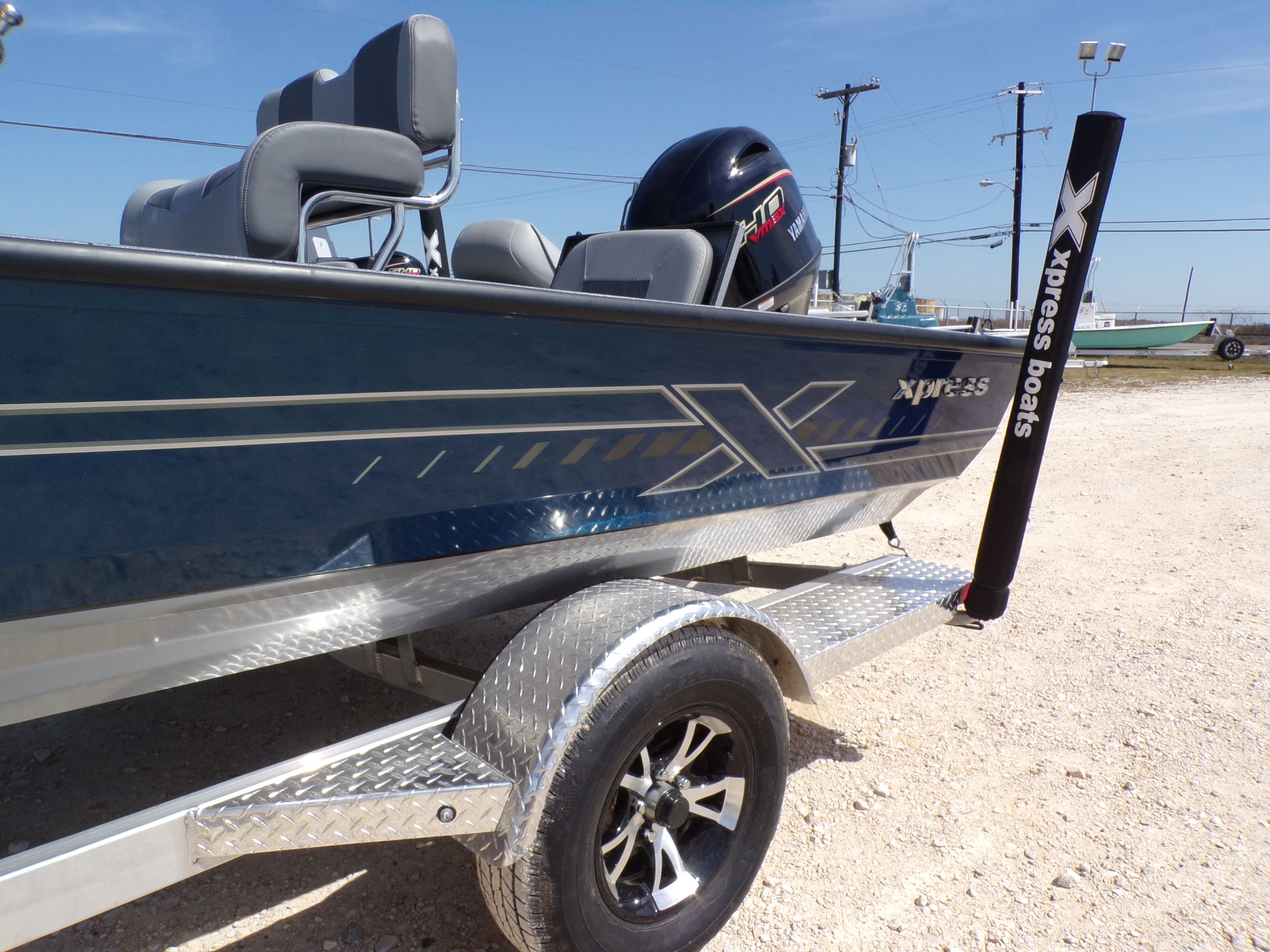 2025 Xpress H20B Bay - 22