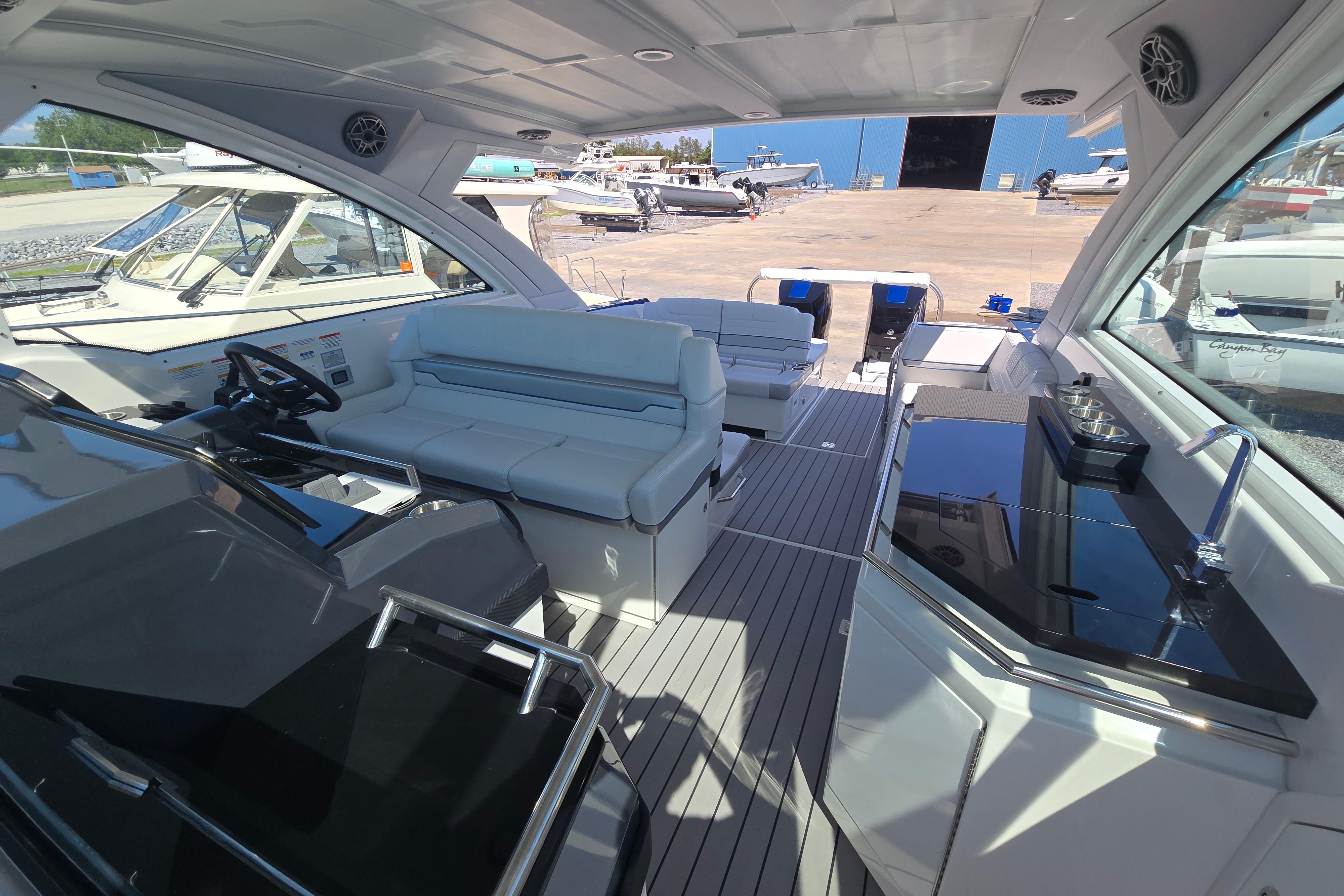 2025 Formula 380 Super Sport Crossover OB interior with sleek seating and modern amenities.
