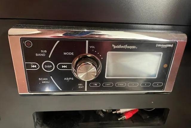 Rockford Fosgate stereo system on 2016 Sea Ray Sundancer 510 yacht dashboard.