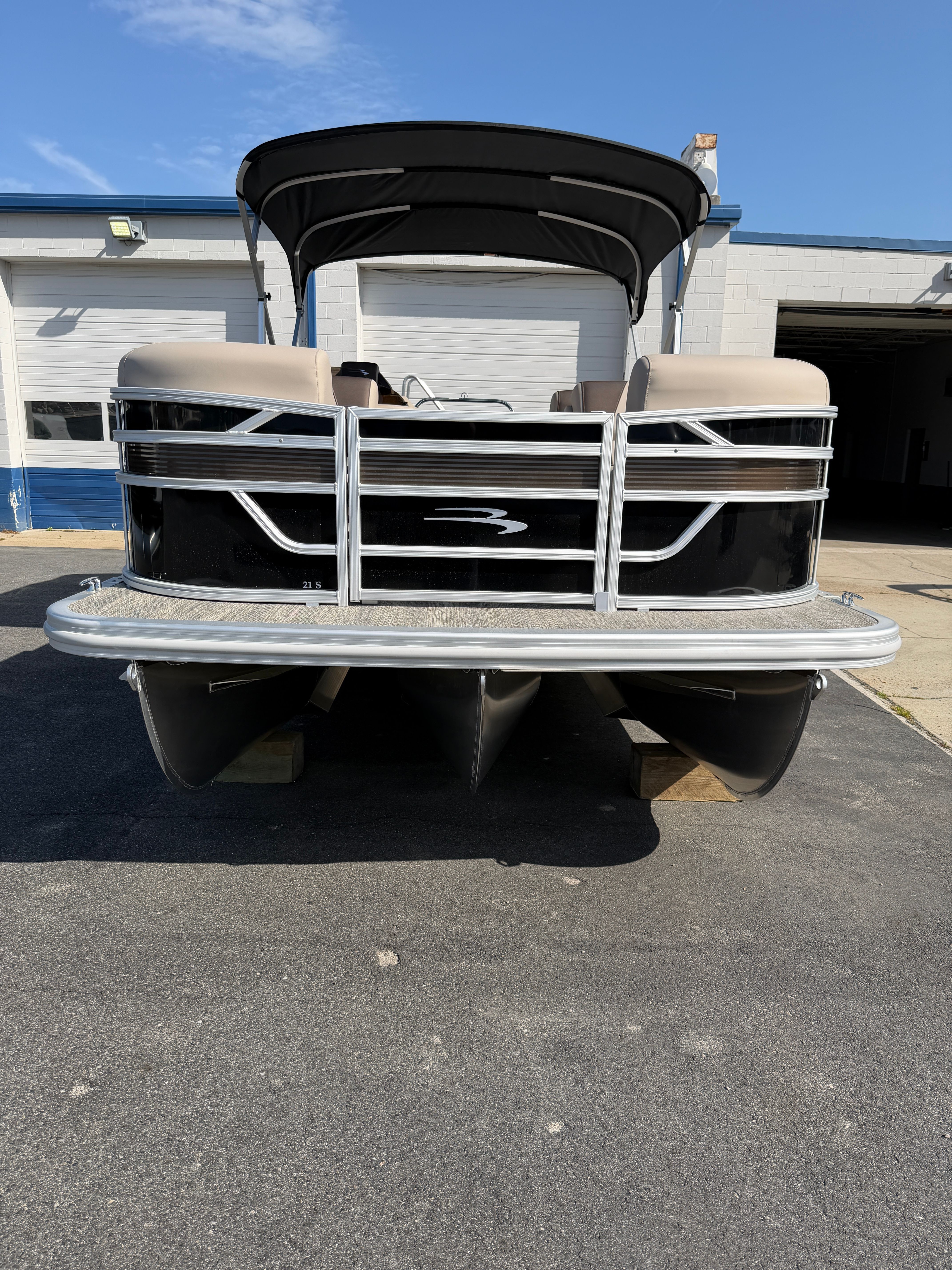 2026 BENNINGTON 21 SL - Image 7