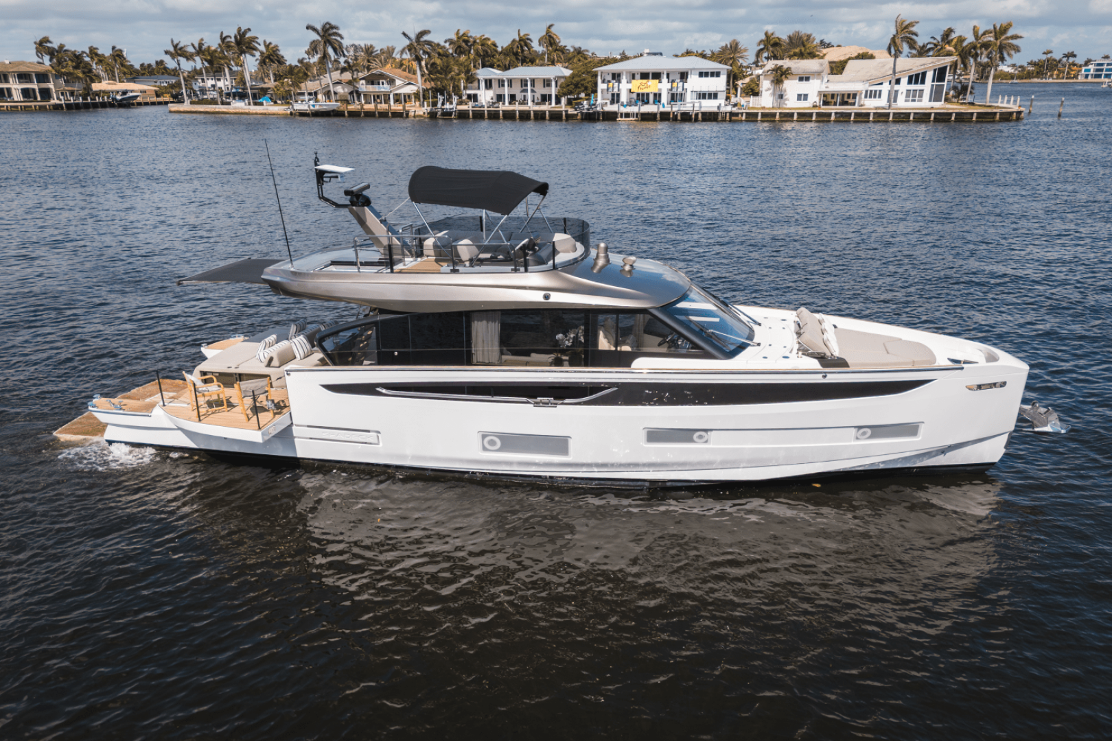 2025 Azimut Seadeck 6 - Image 9