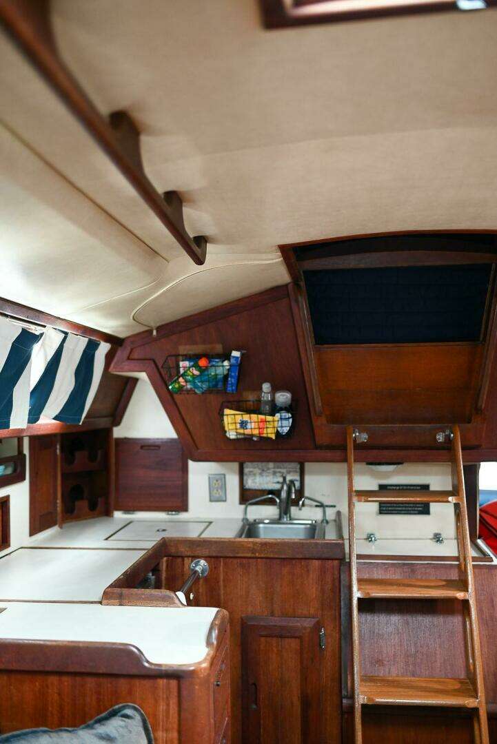1987 Ericson — - Image 19