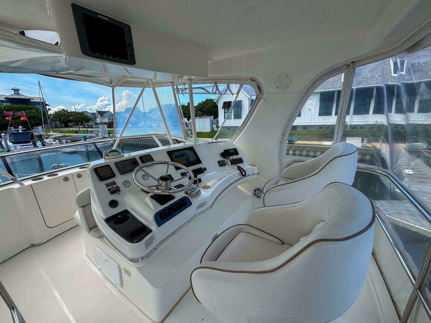 2007 Silverton 38 Convertible - Image 13