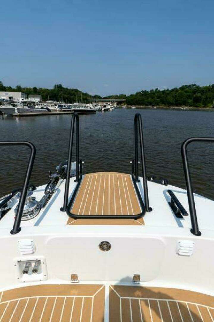 2027 Targa 32 - Image 16