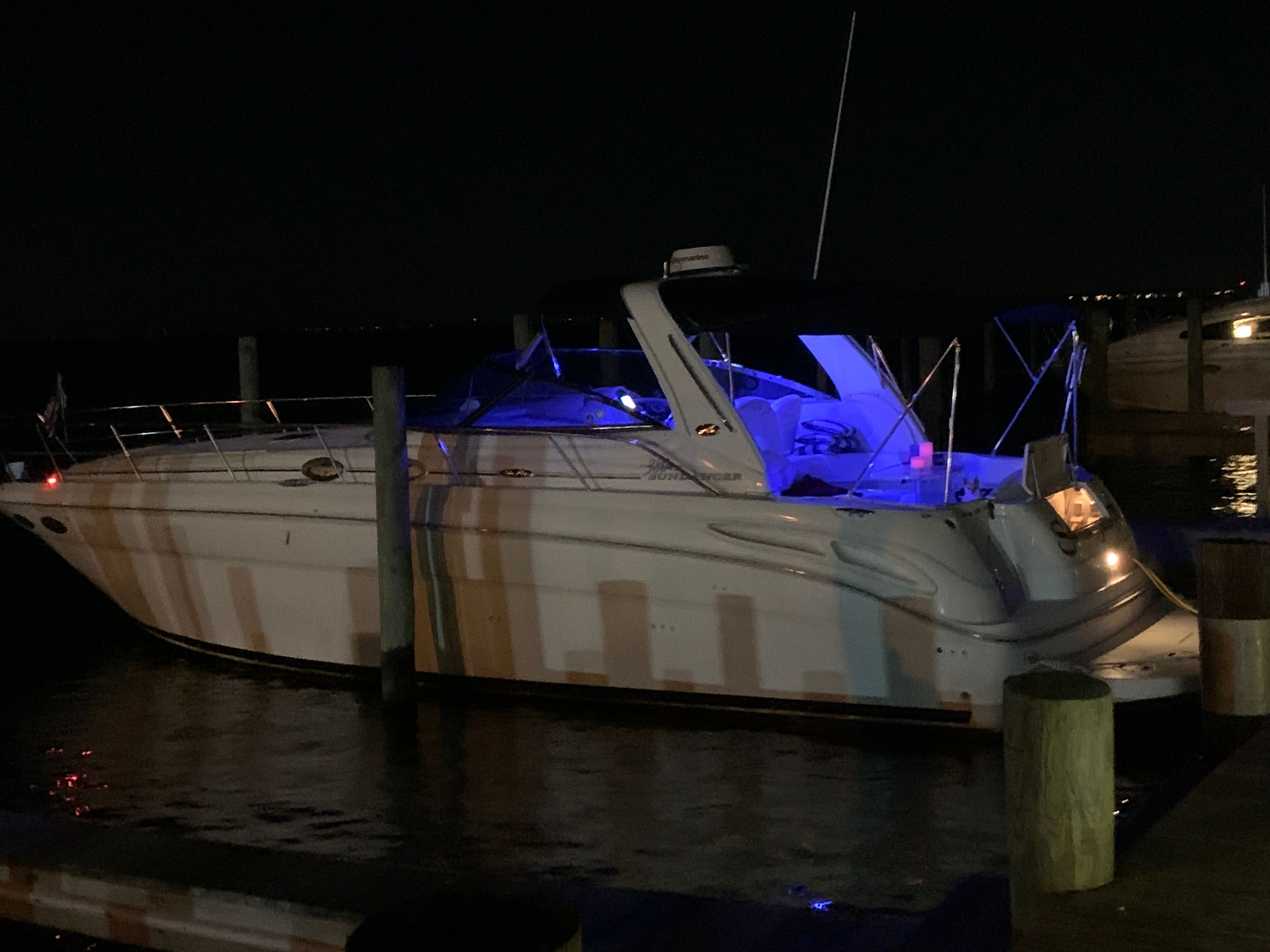 2003 Sea Ray 380 Sundancer - 27