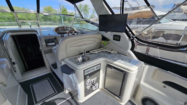 1997 Regal Commodore 402 - 10