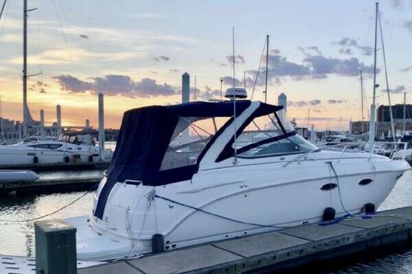 2006 Chaparral 330 signature