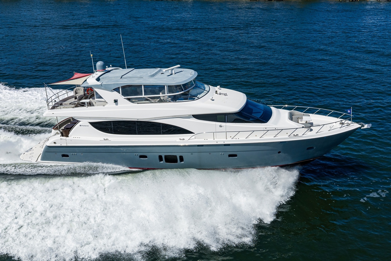 2013 Hatteras 80 Motor Yacht - Image 76