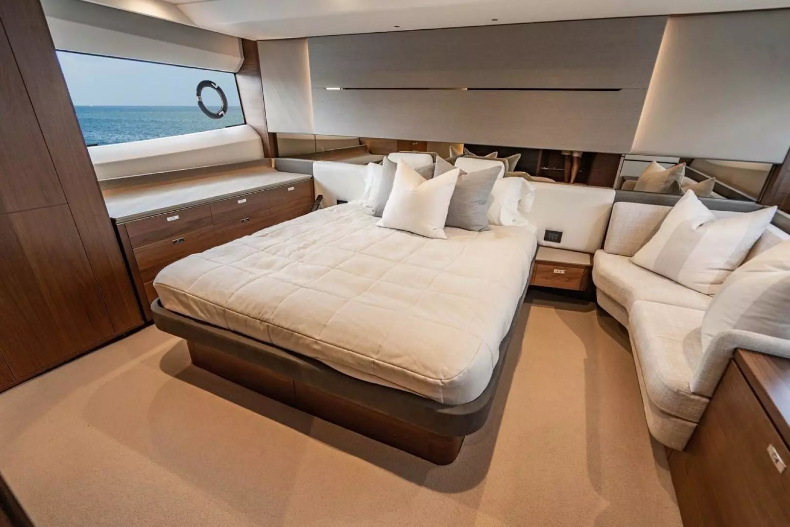 2020 Princess V60 - Image 29