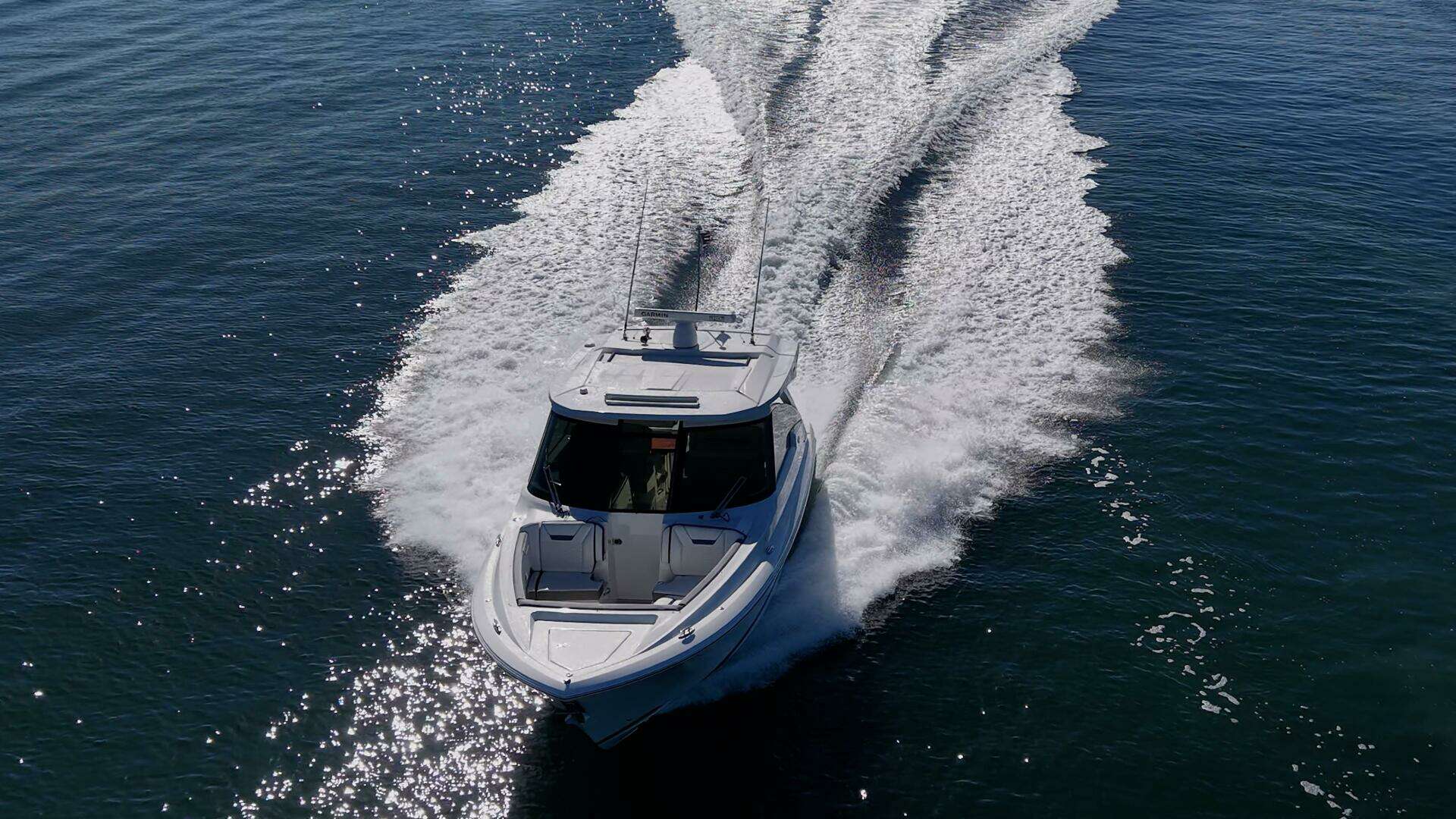 2021 Tiara Yachts 34 LX - Image 4