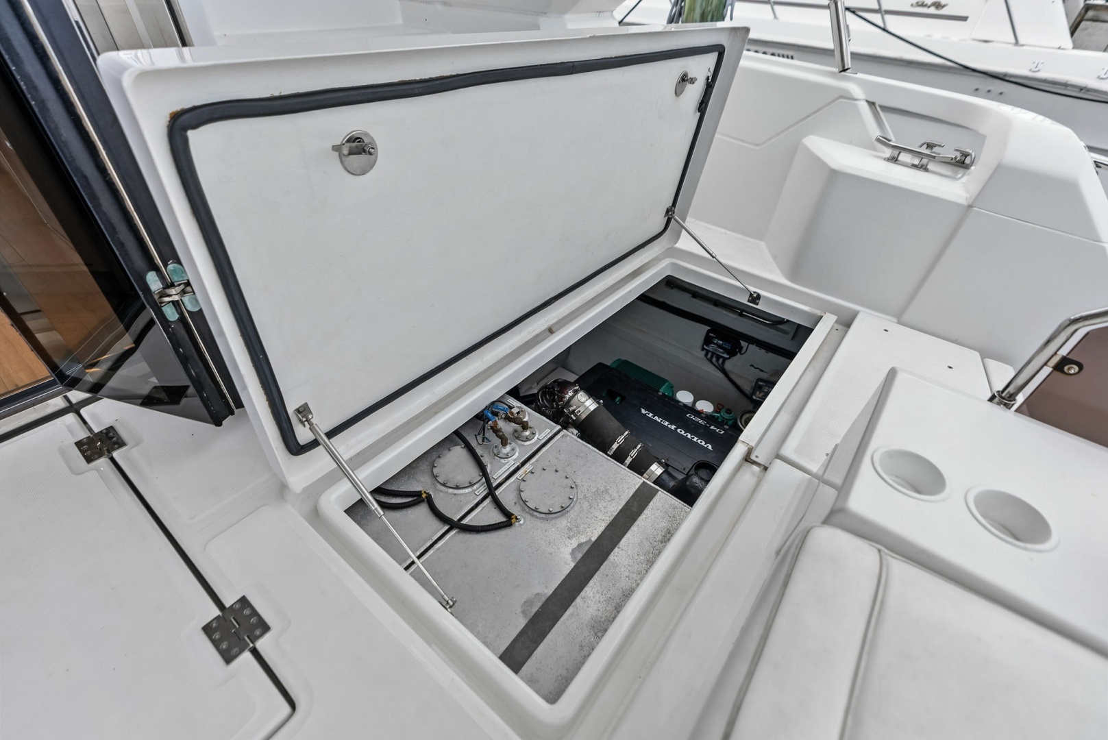 2021 Aquila — - Image 27