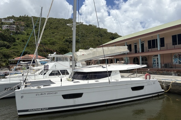 2017 Fountaine Pajot Helia 44 Evolution Oceanic Package