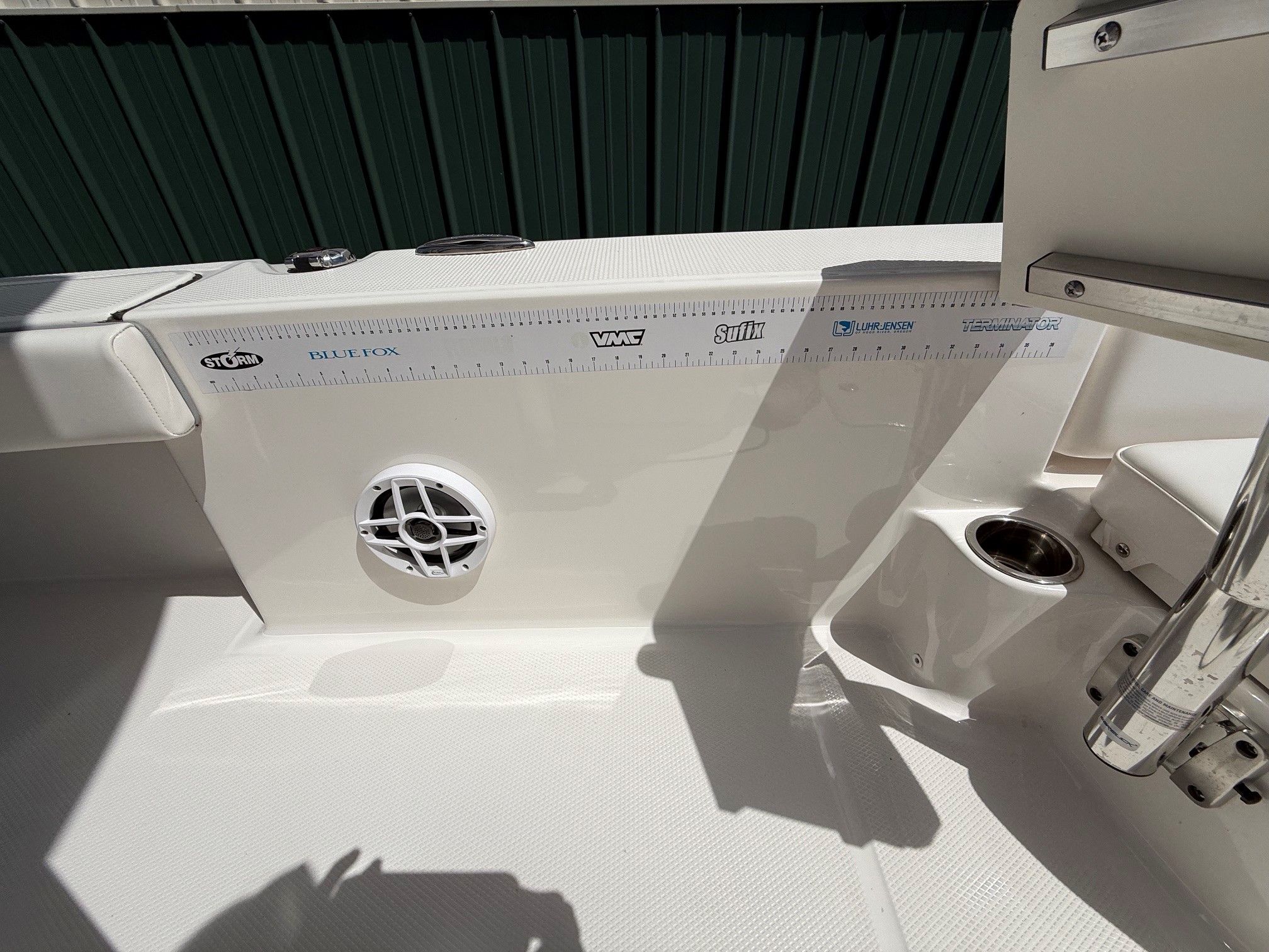 Interior view of a 2021 Robalo 226 Cayman boat.