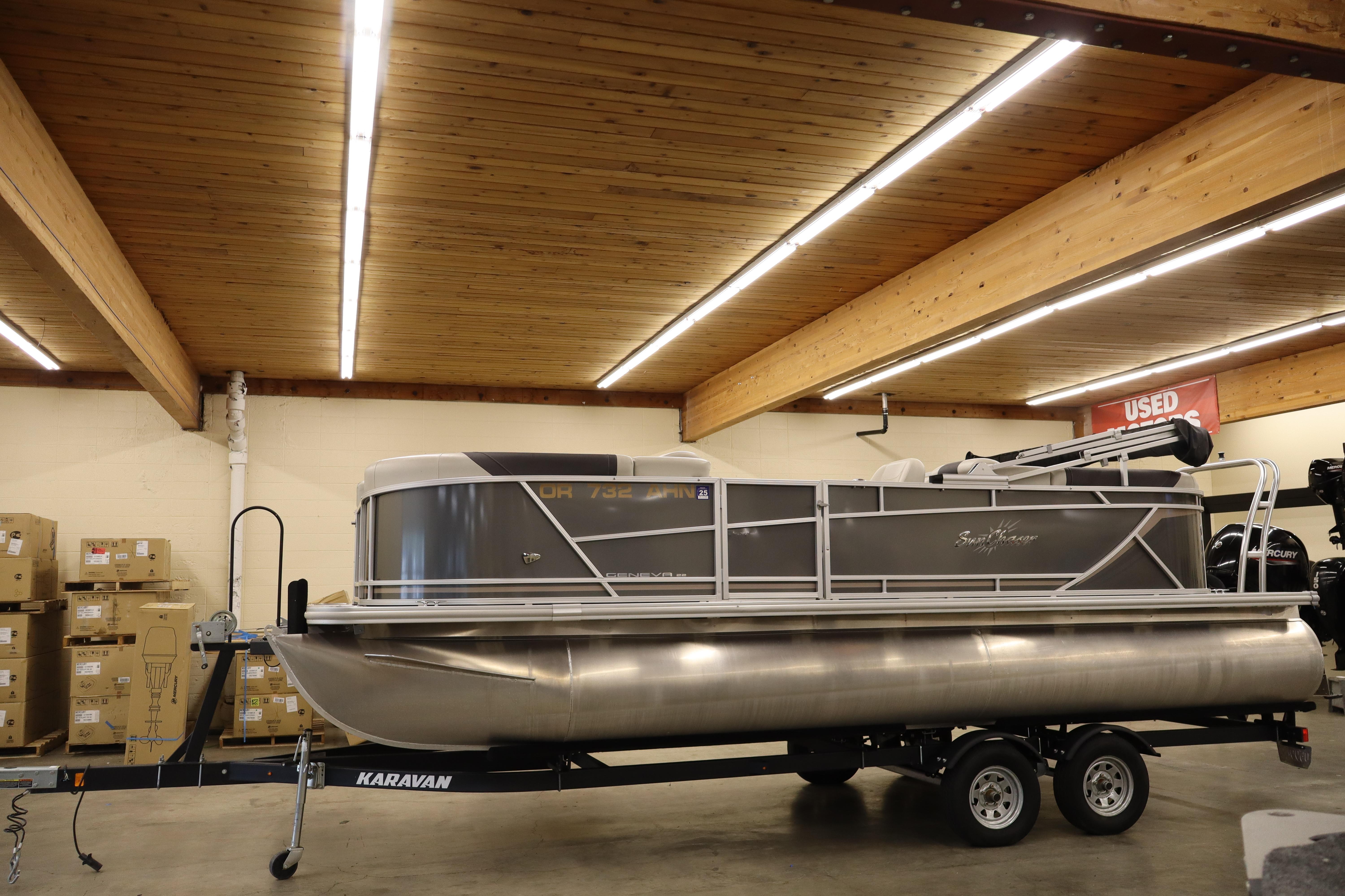 2022 SunChaser Geneva Cruise 22 LR DH