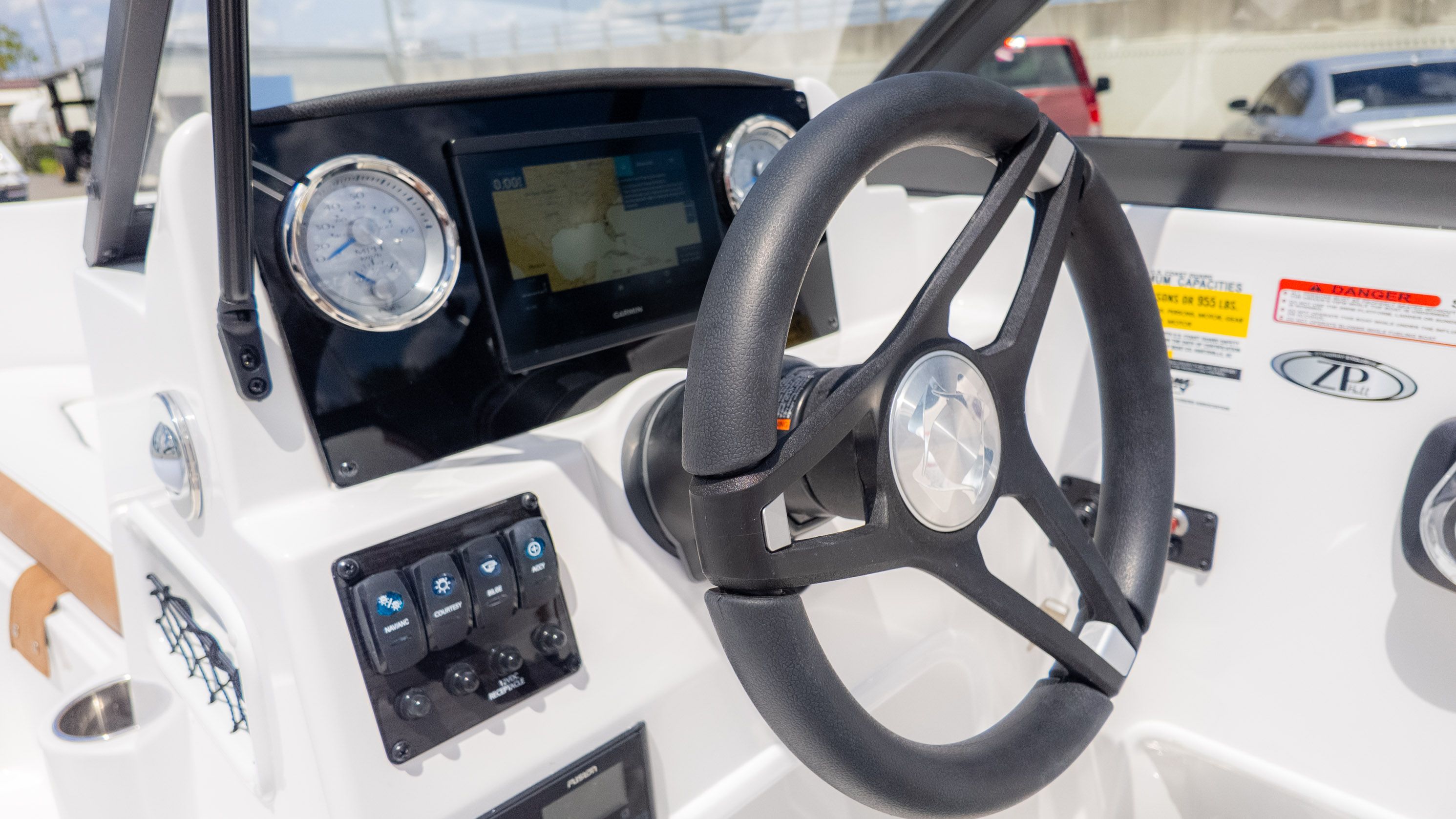 2026 Stingray 172 DC - 21