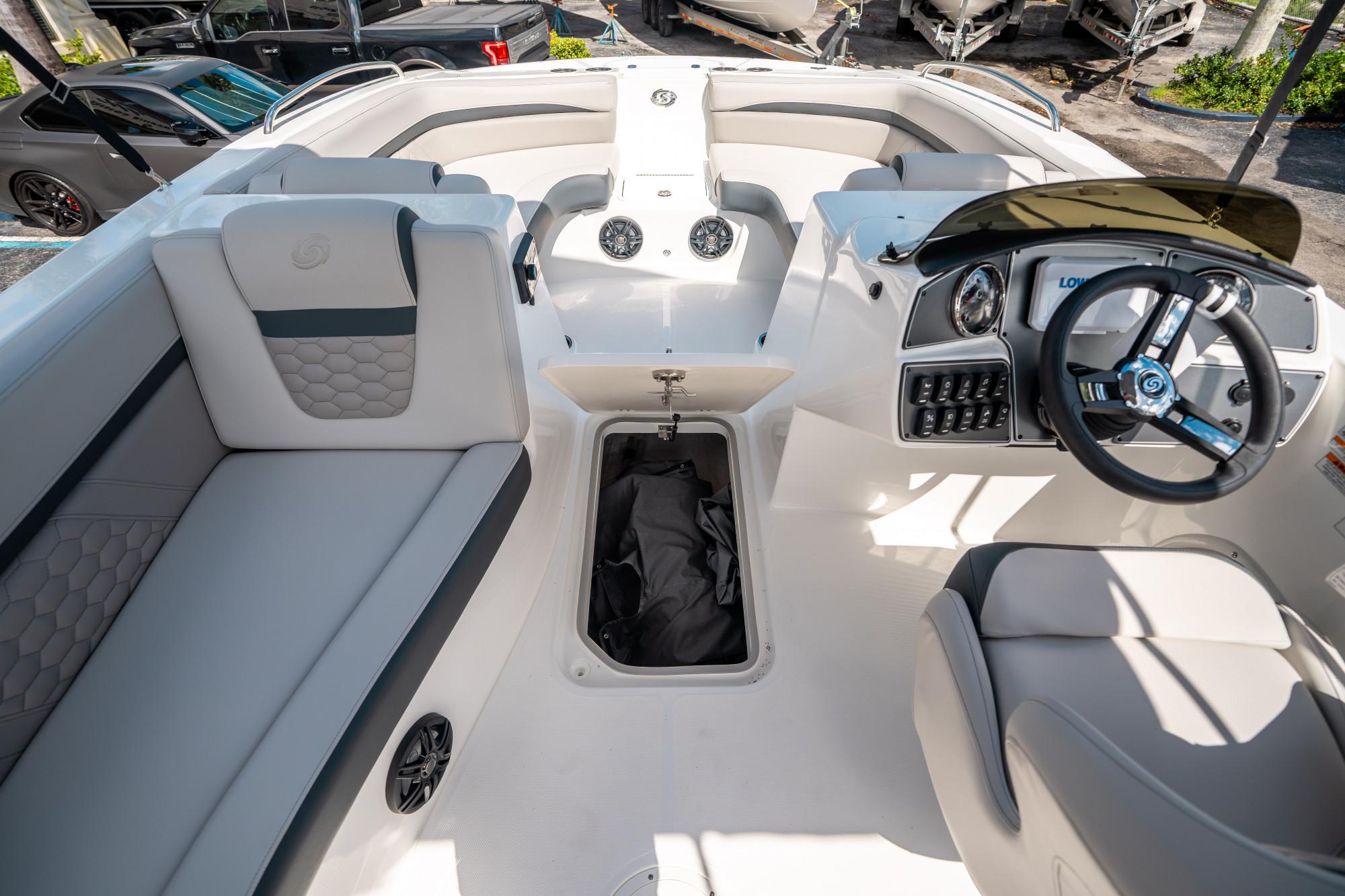 2025 Hurricane SunDeck Sport 192 RL OB - 22