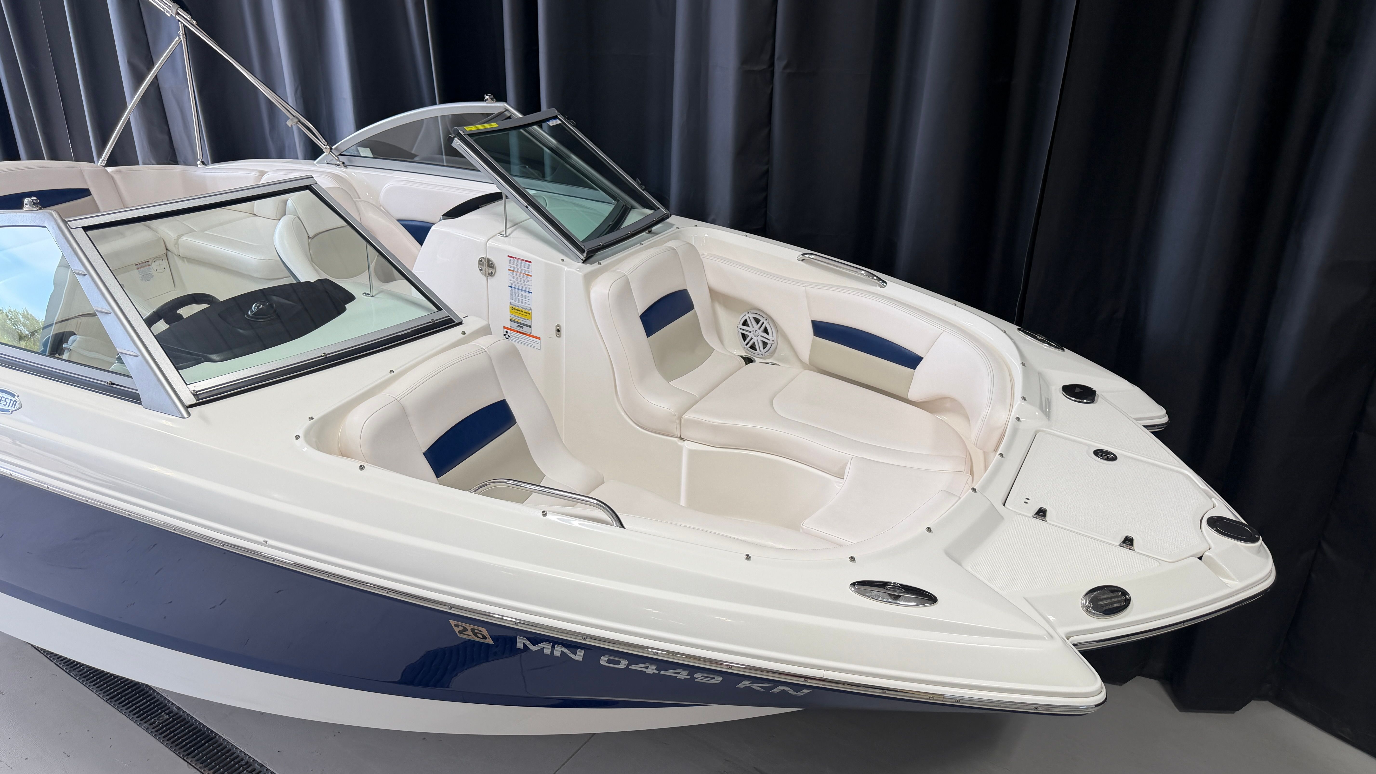2008 Chaparral 224 Sunesta - 5